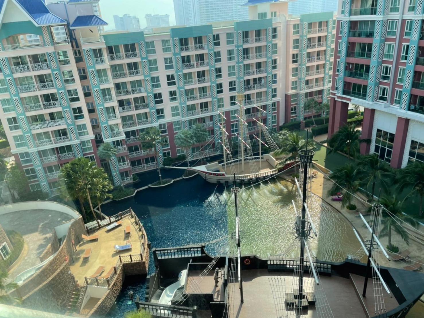 Double Room with Pool View photo 2