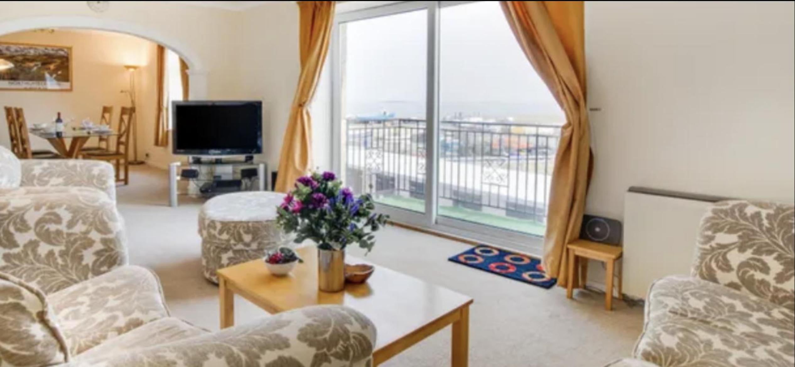 Maisonette photo 1