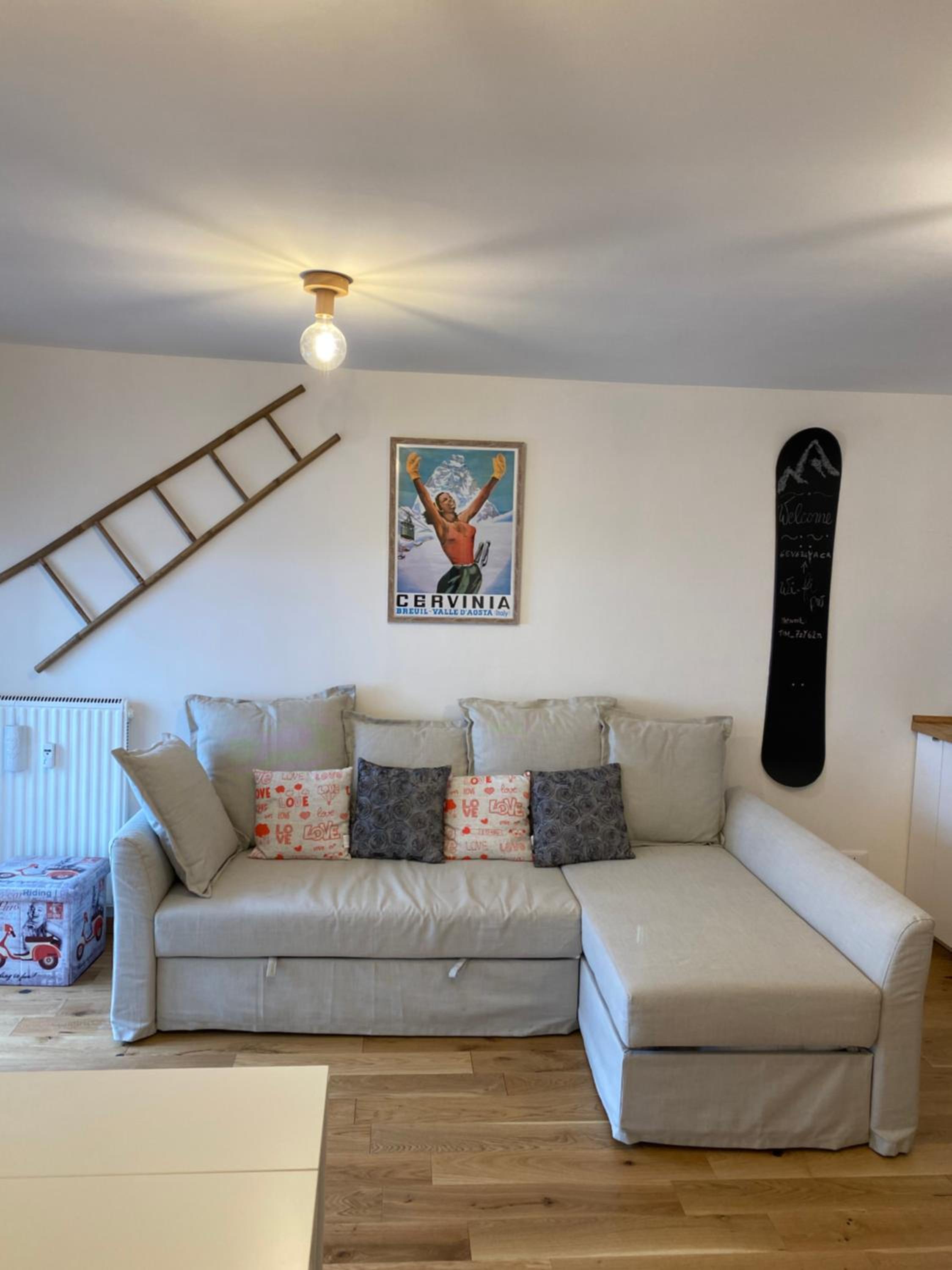 One-Bedroom Apartment photo 2