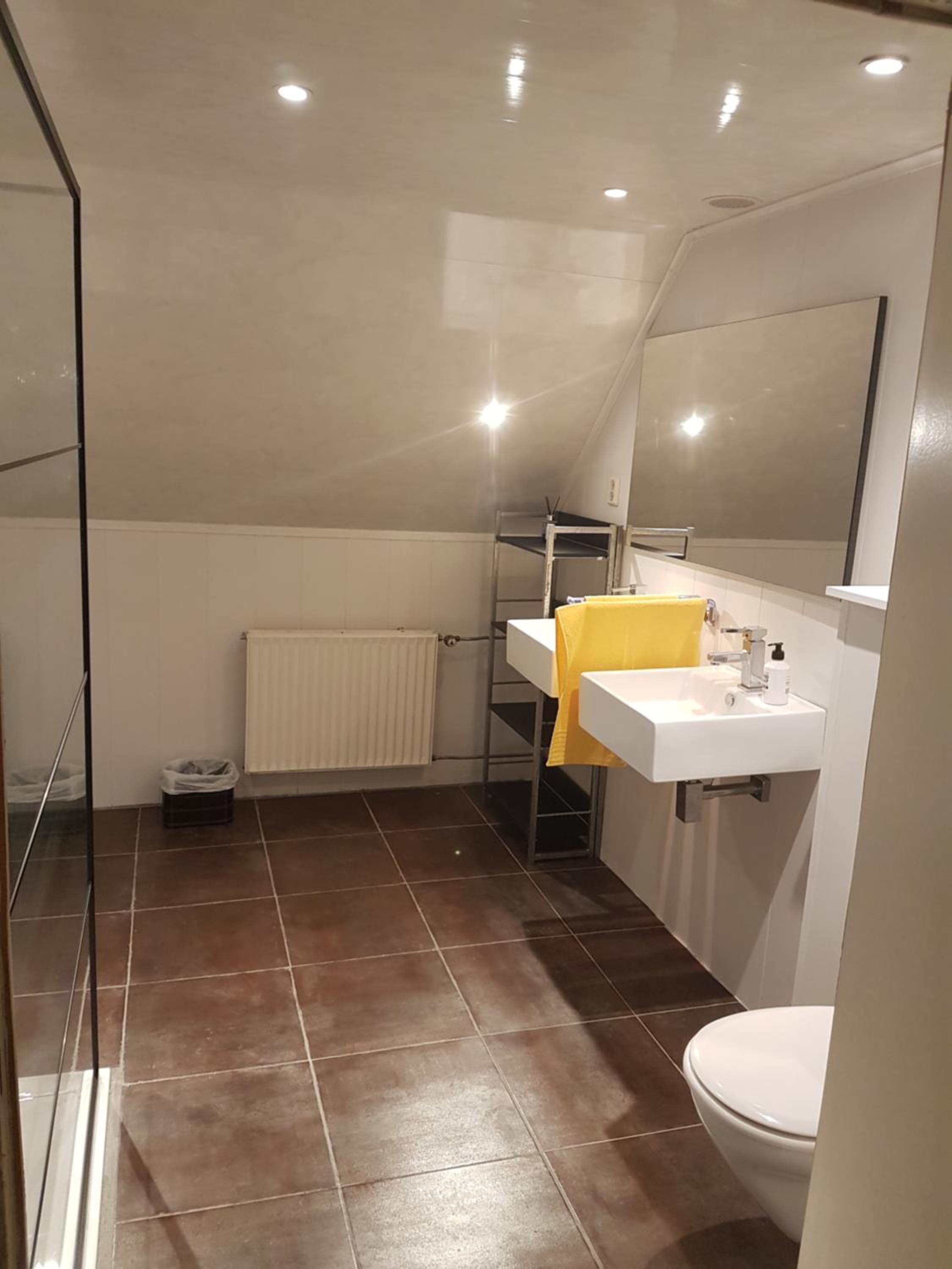 One-Bedroom Apartment - Photo 20