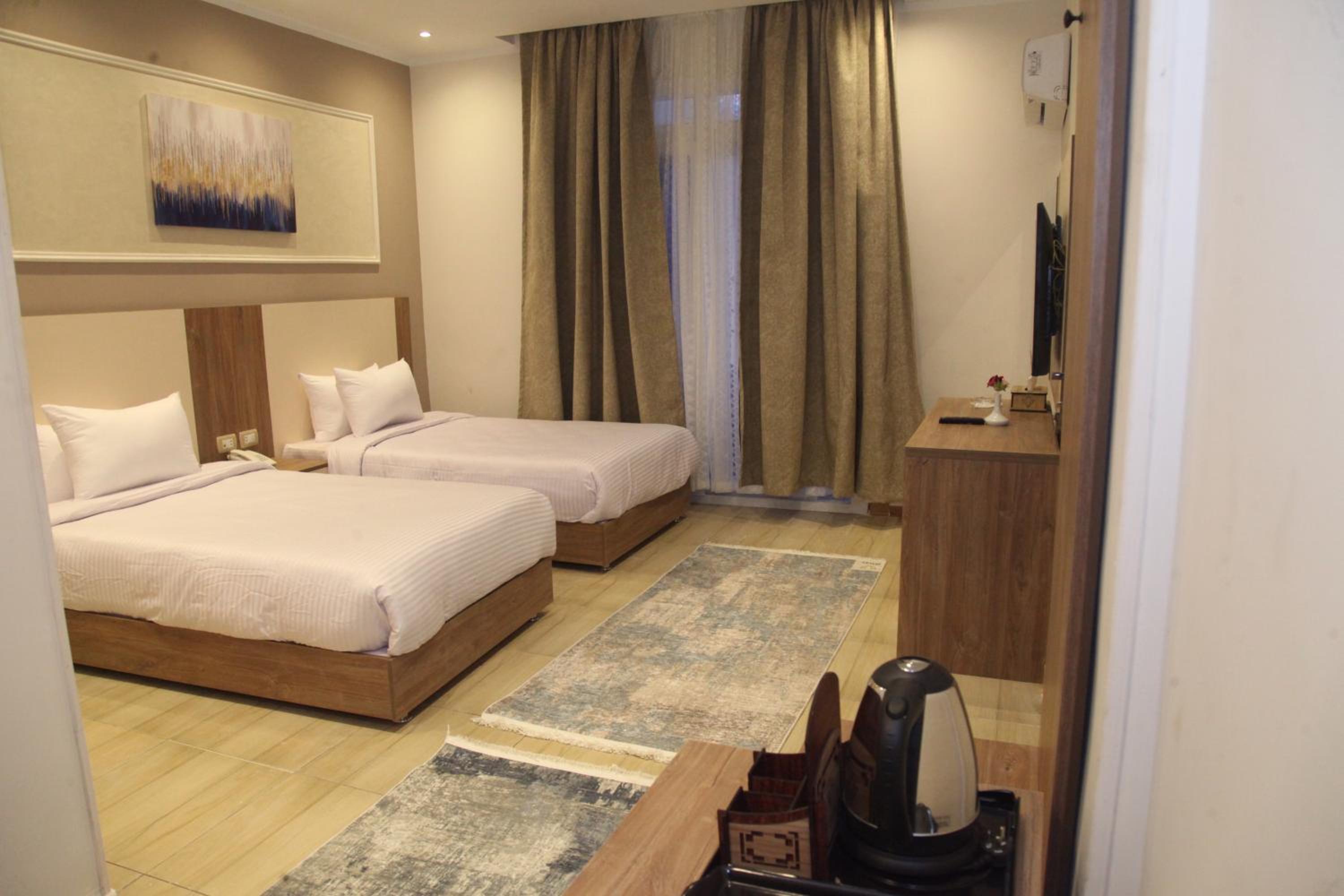 Double Room with Pool View - Photo 24