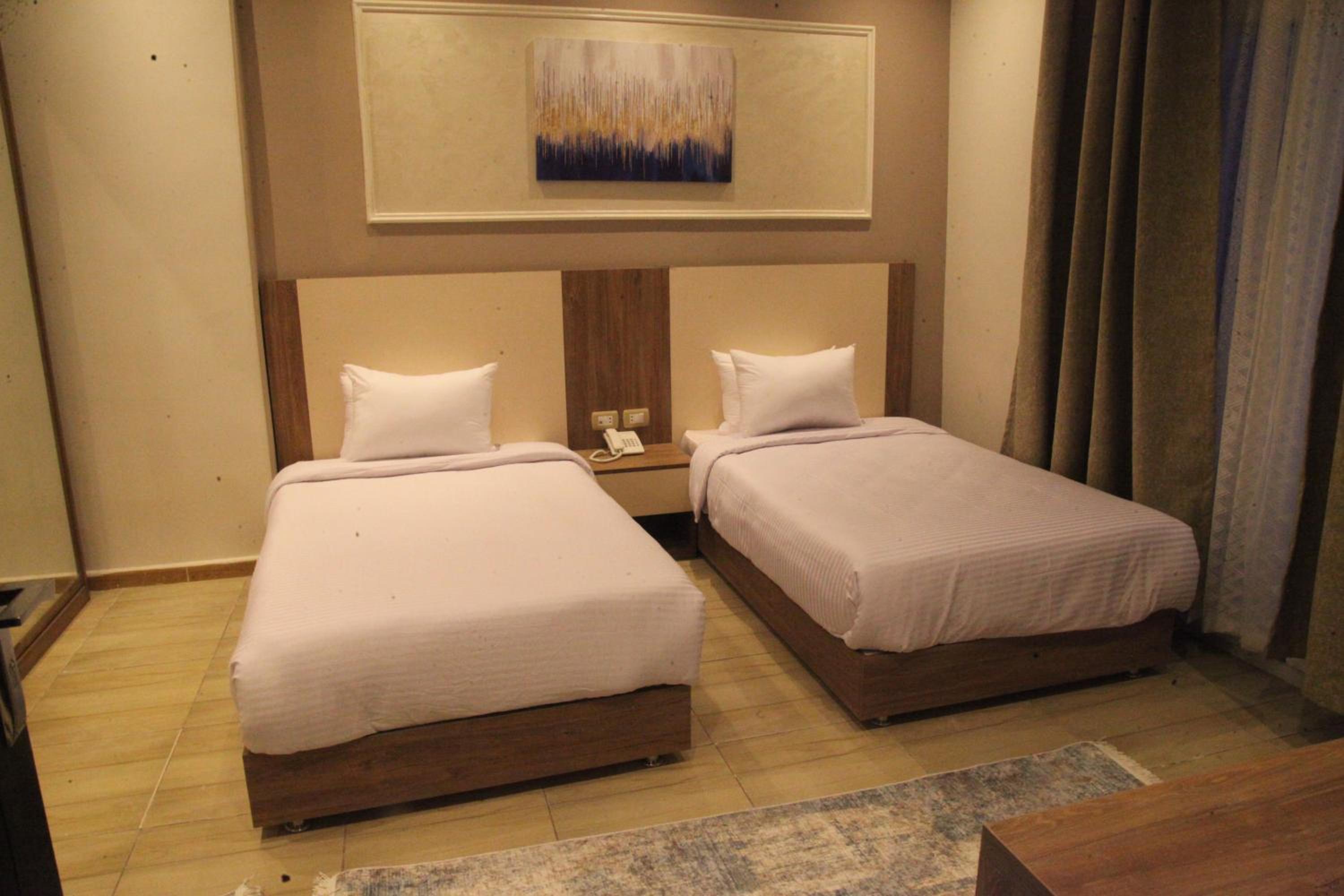 Double Room with Pool View - Photo 20