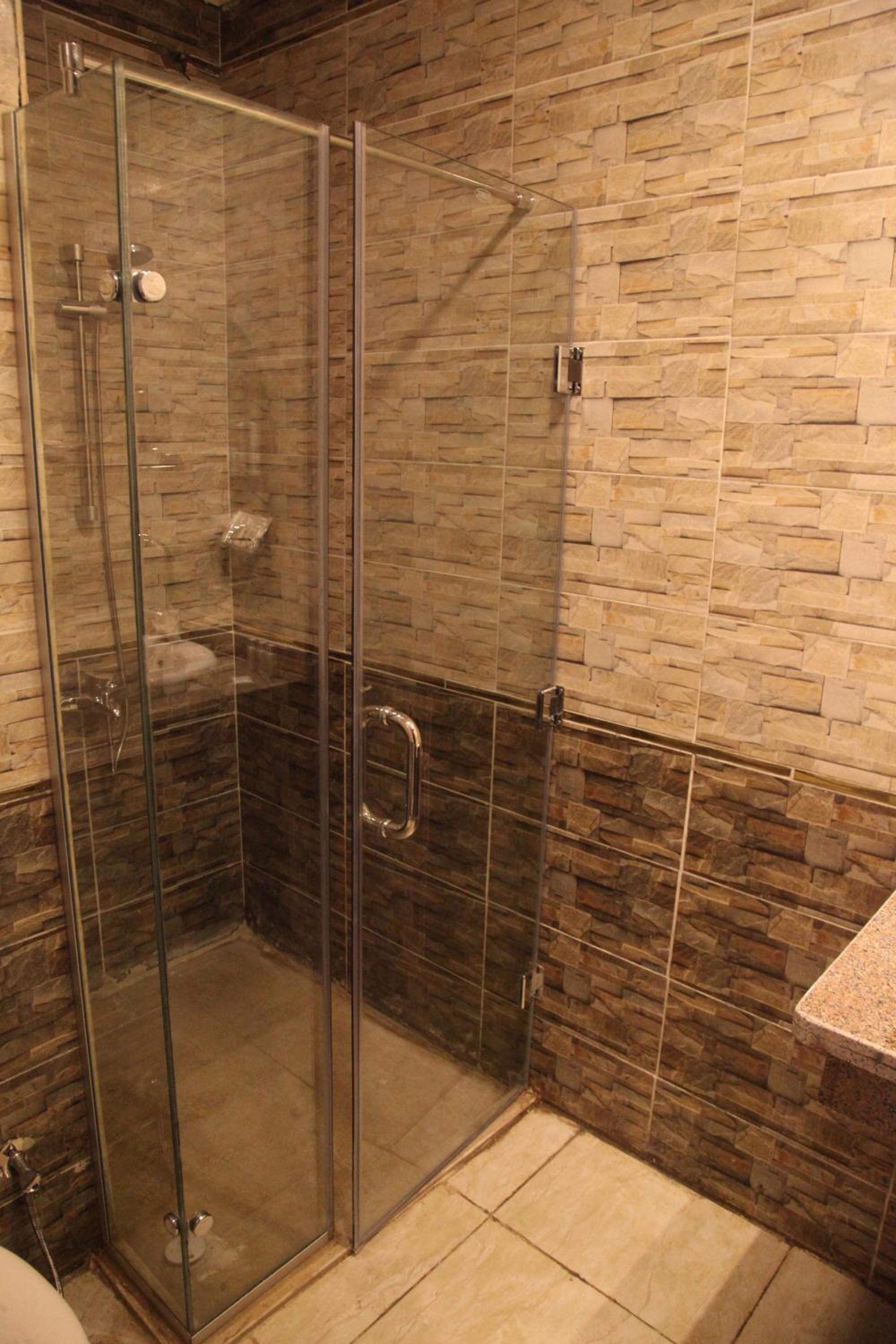 Double Room with Pool View - Photo 21