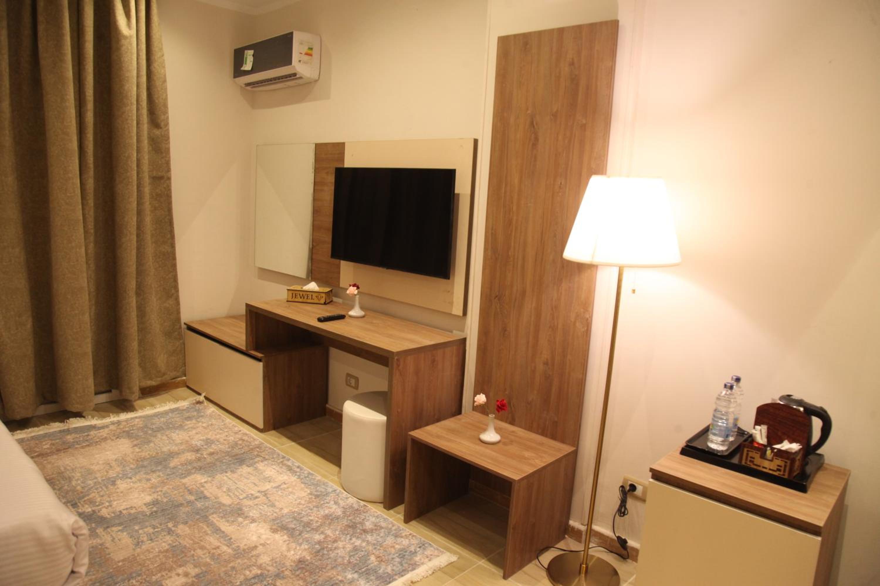 Family Suite (4 Adults) - Photo 33