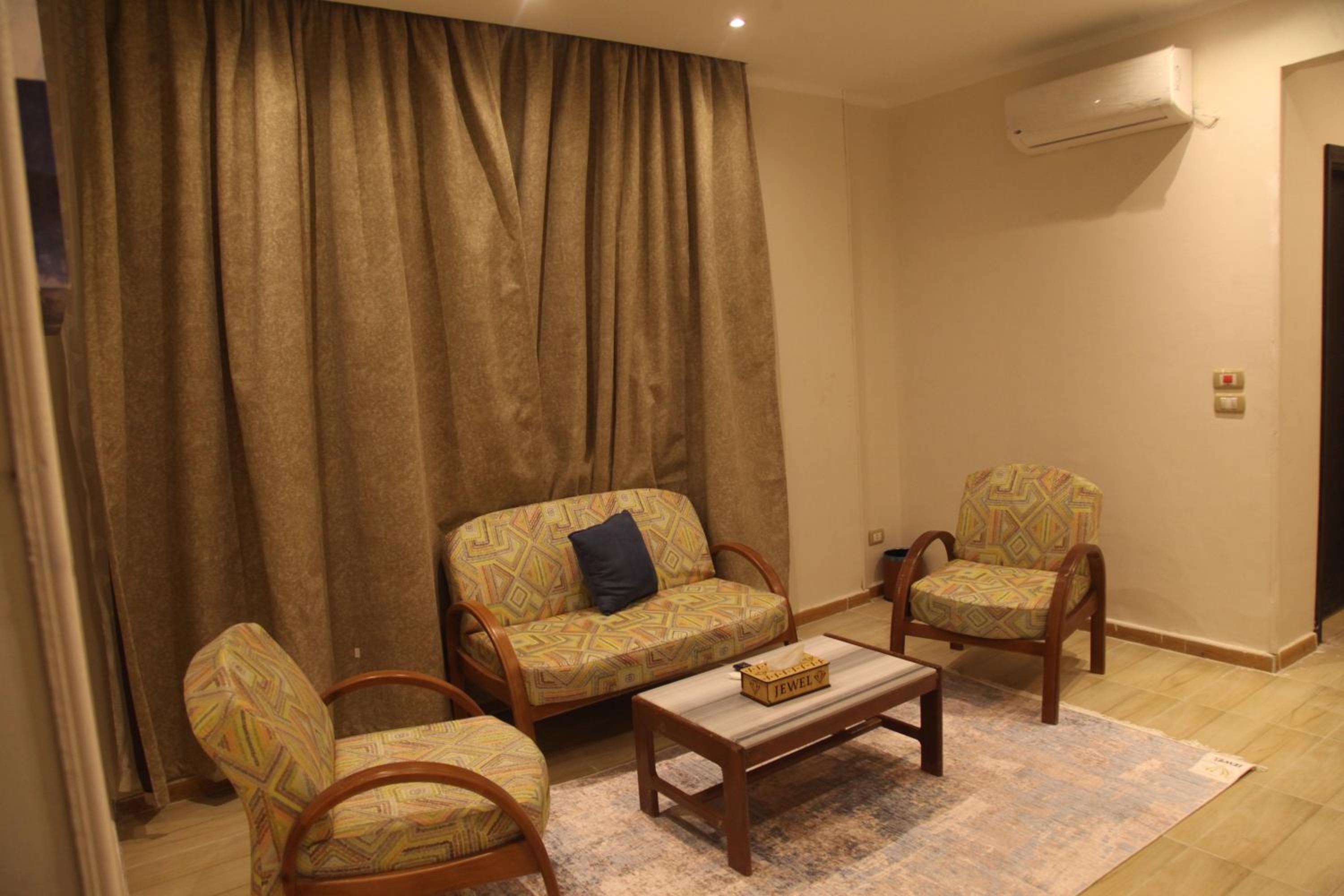 Family Suite (4 Adults) - Photo 2