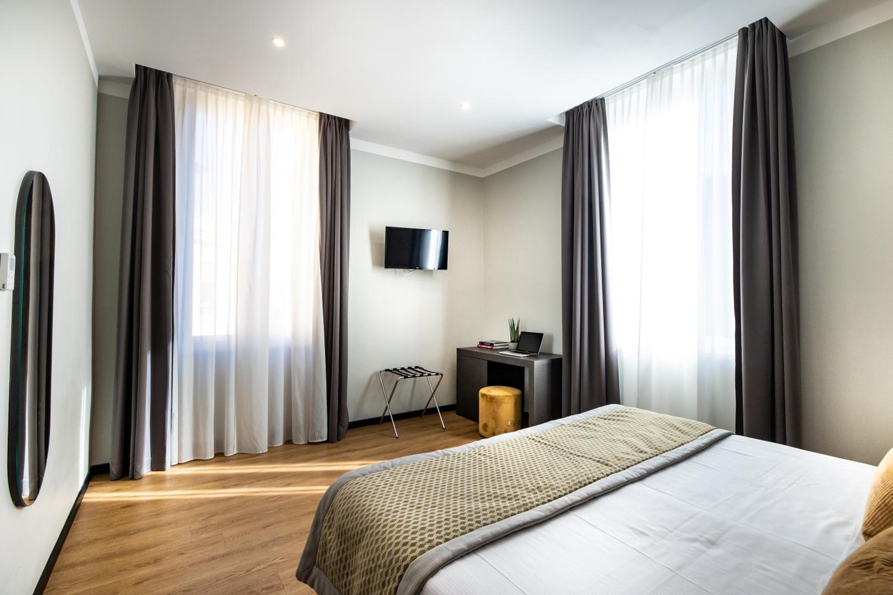 Superior Triple Room