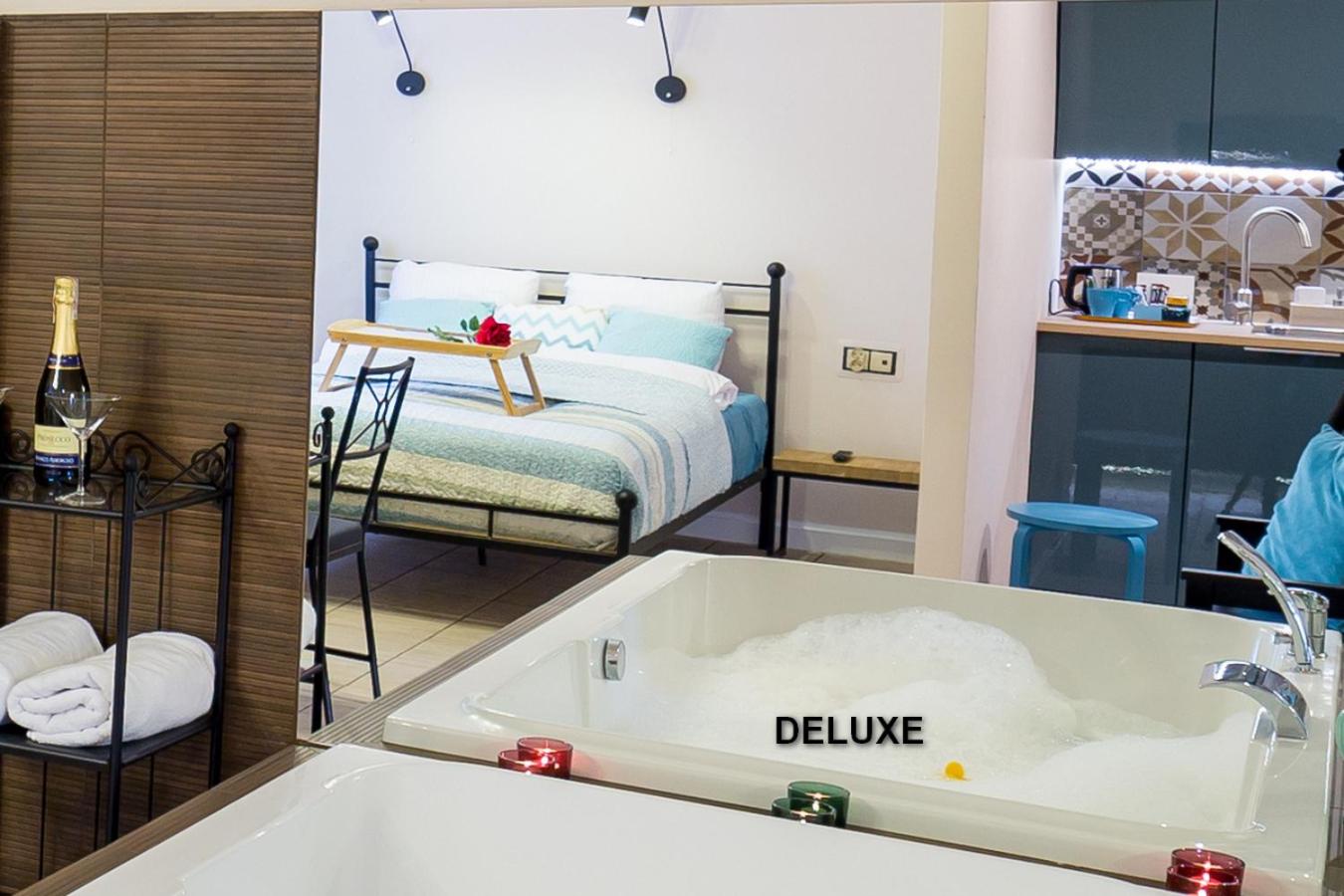 Deluxe Double Studio - Photo 7