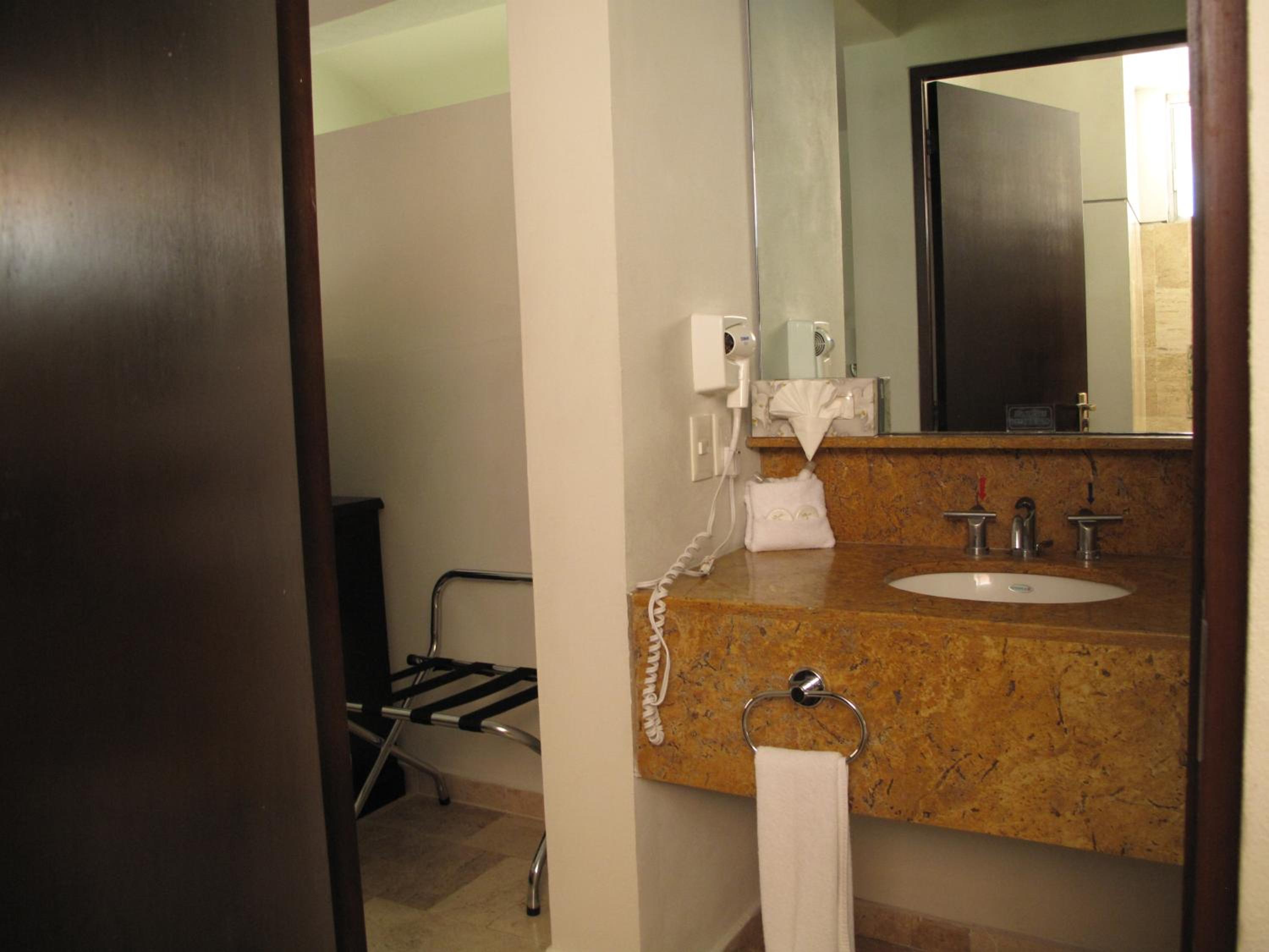 Junior Suite with Garden View photo 2