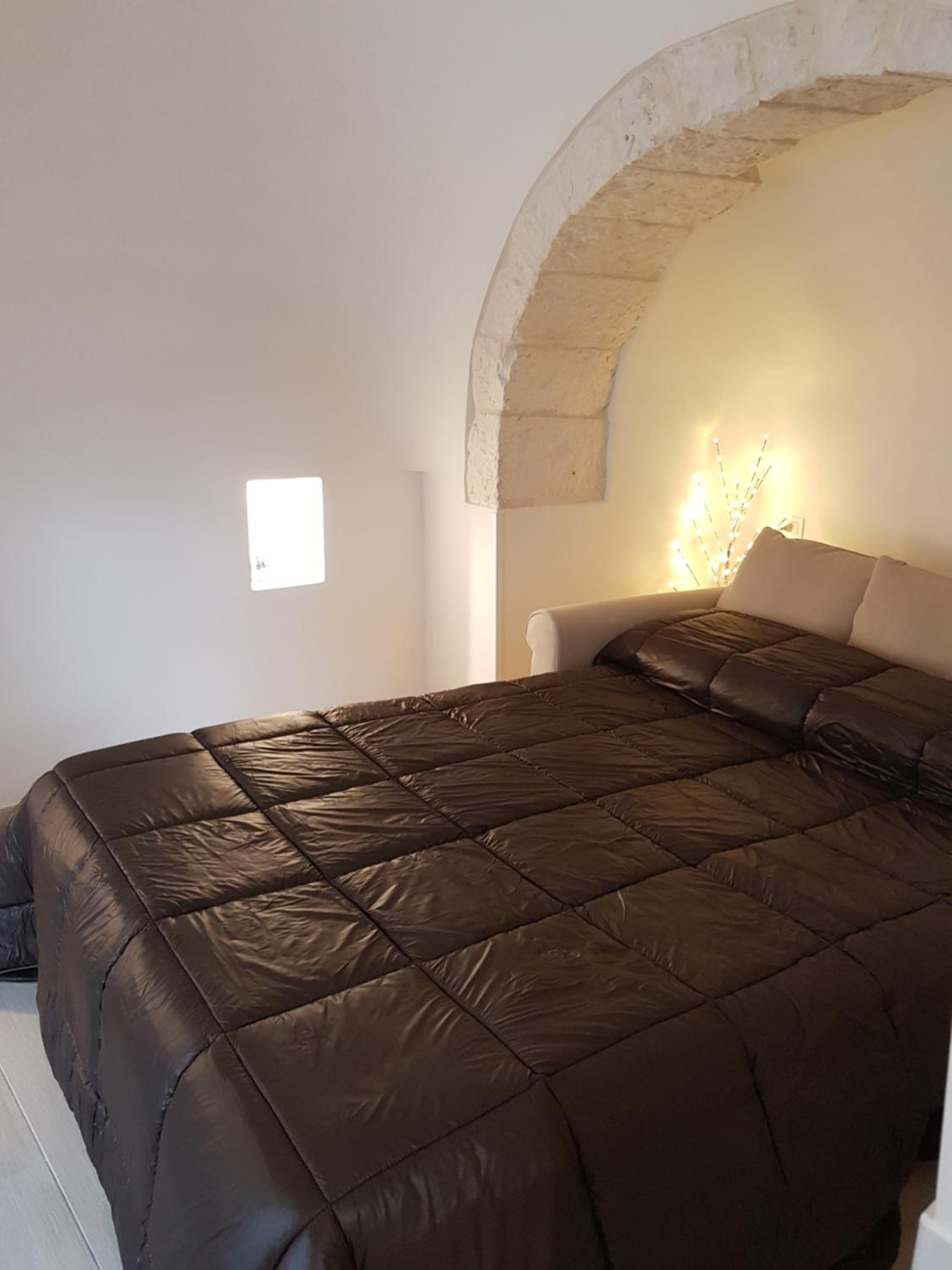 One-Bedroom House photo 1