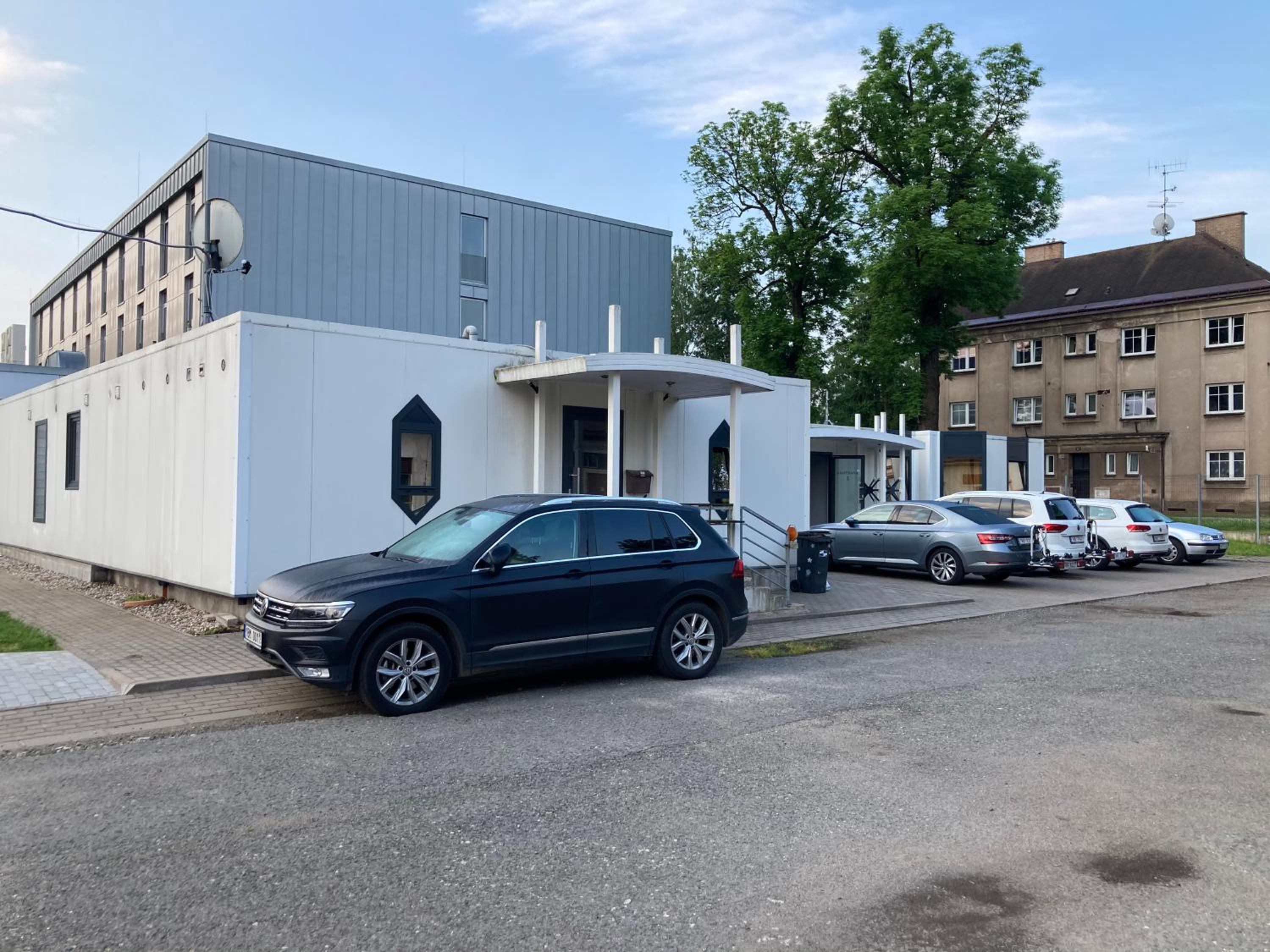 Three-Bedroom Apartment - Annex