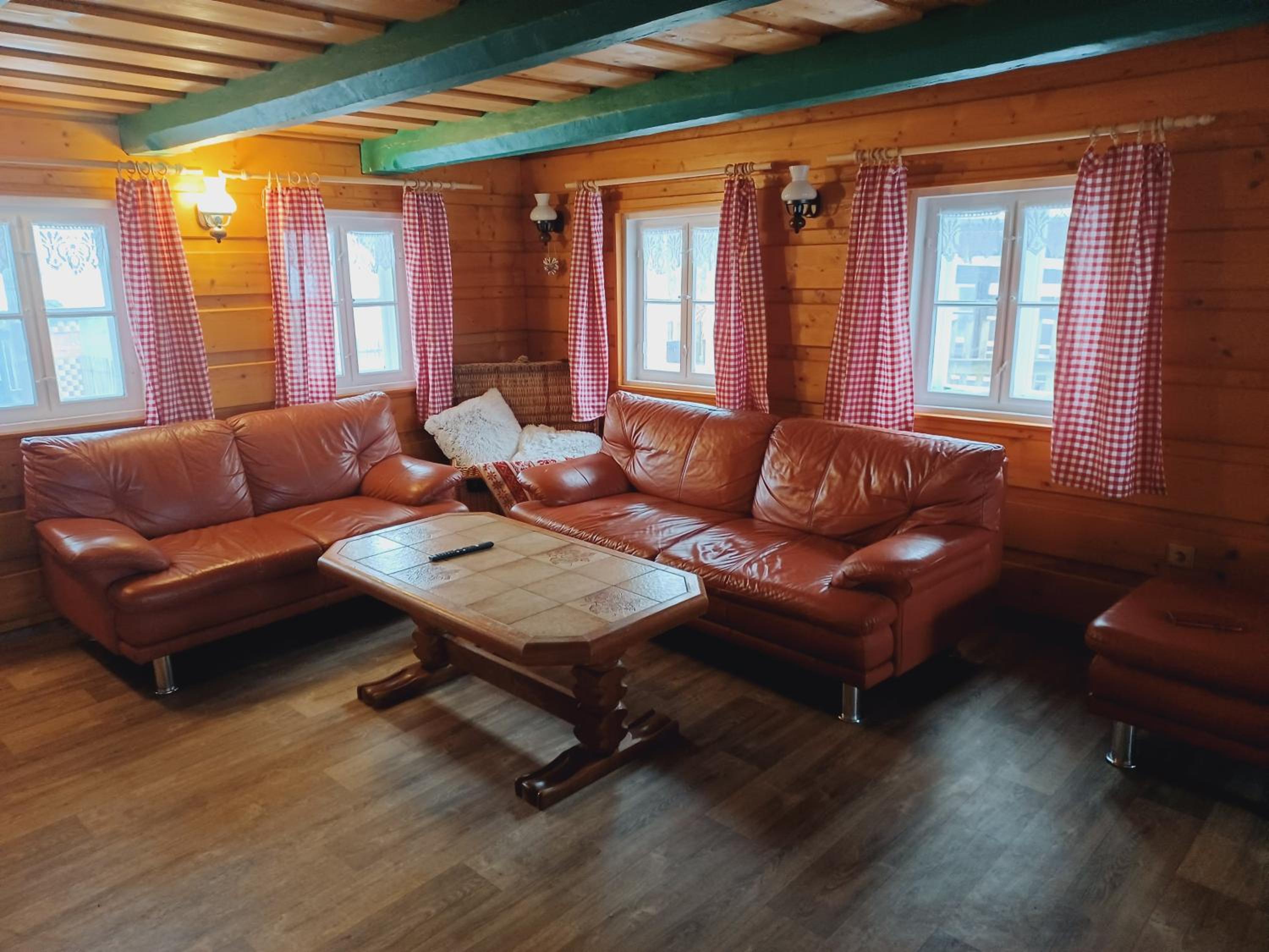 Three-Bedroom Chalet photo 1