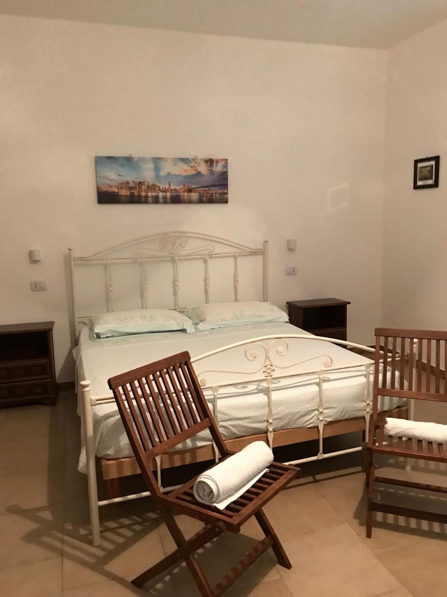 Standard Quadruple Room - Photo 12