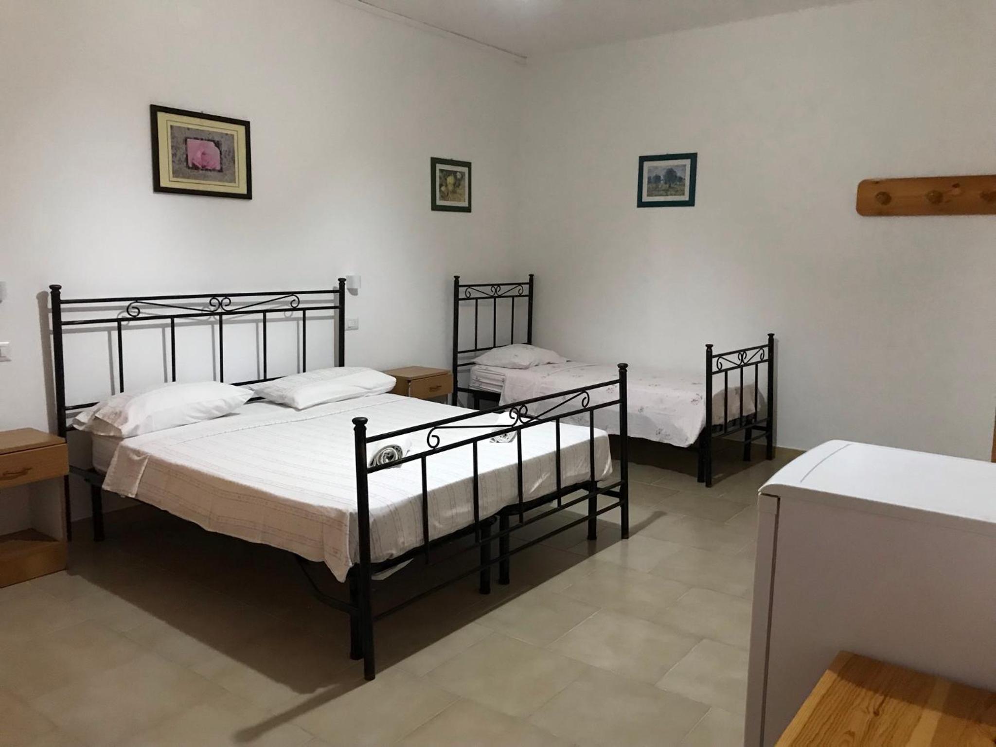 Budget Twin Room - Photo 26