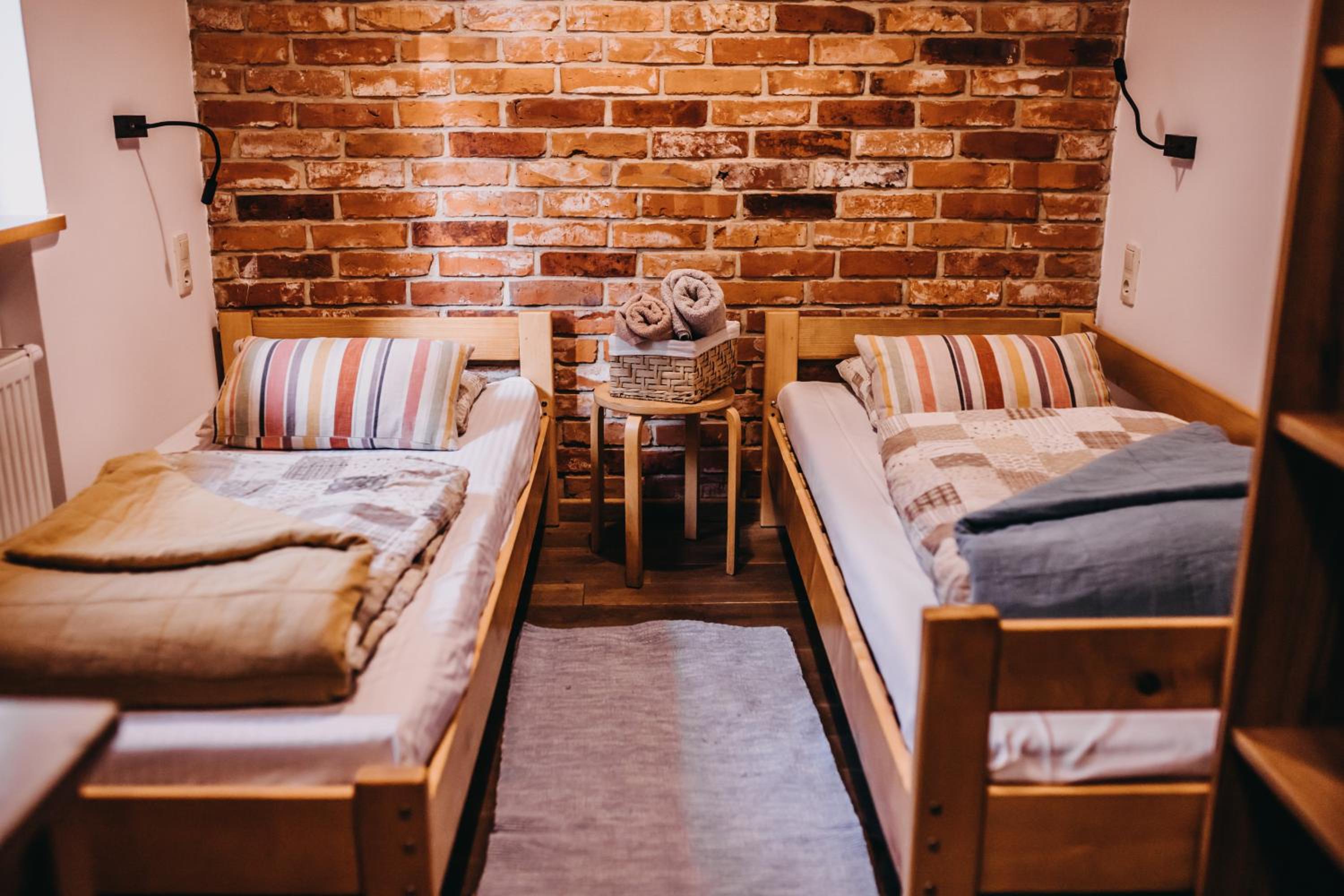 Double Room with Private Bathroom - Photo 1