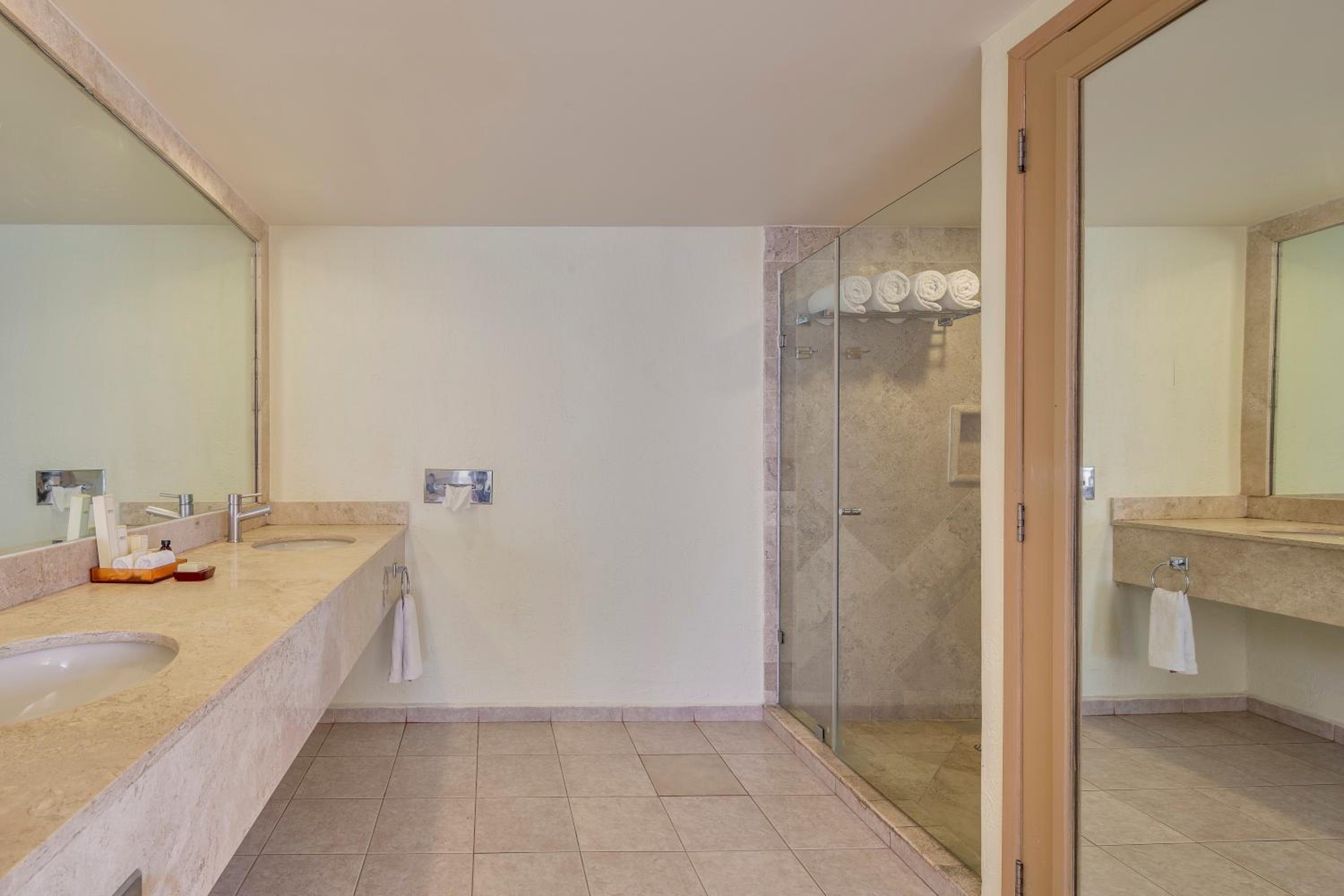 Premium Villa Master Suite
