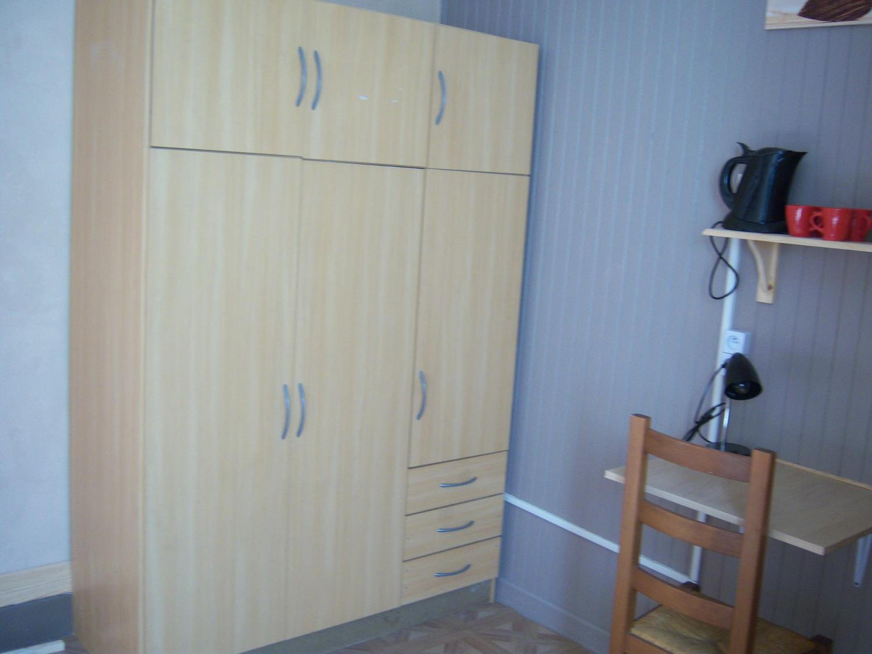 Family Room - Photo 2