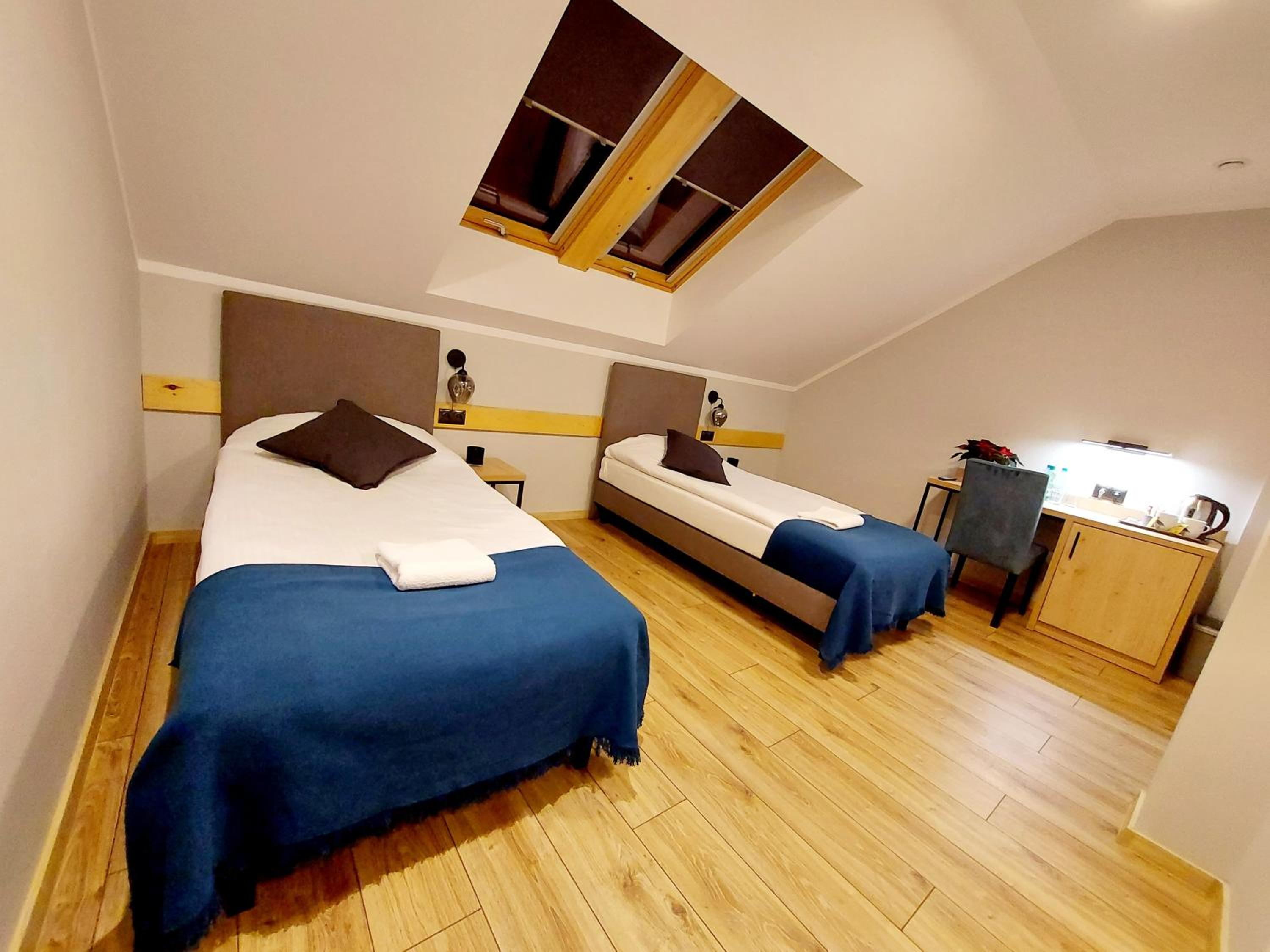 Standard Double or Twin Room photo 3