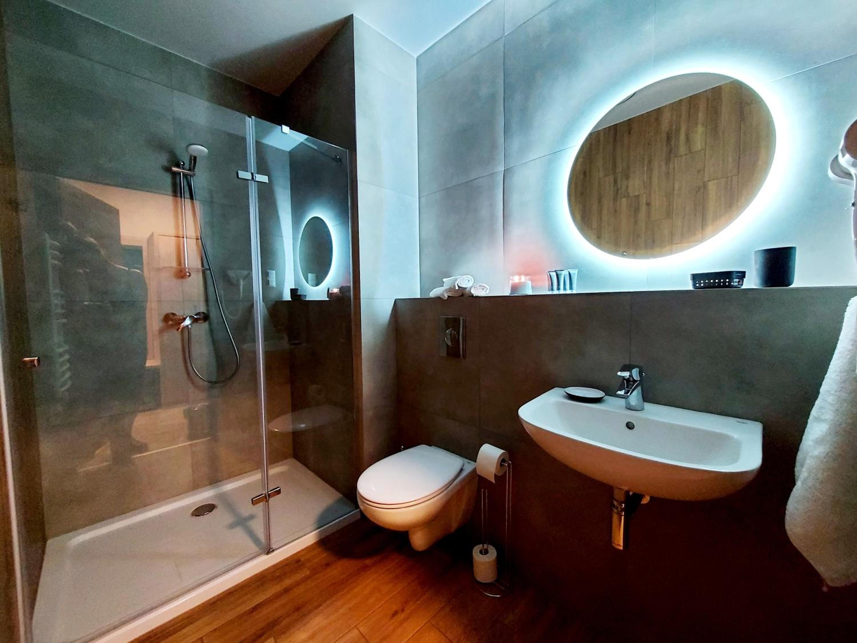Standard Double or Twin Room - Photo 3