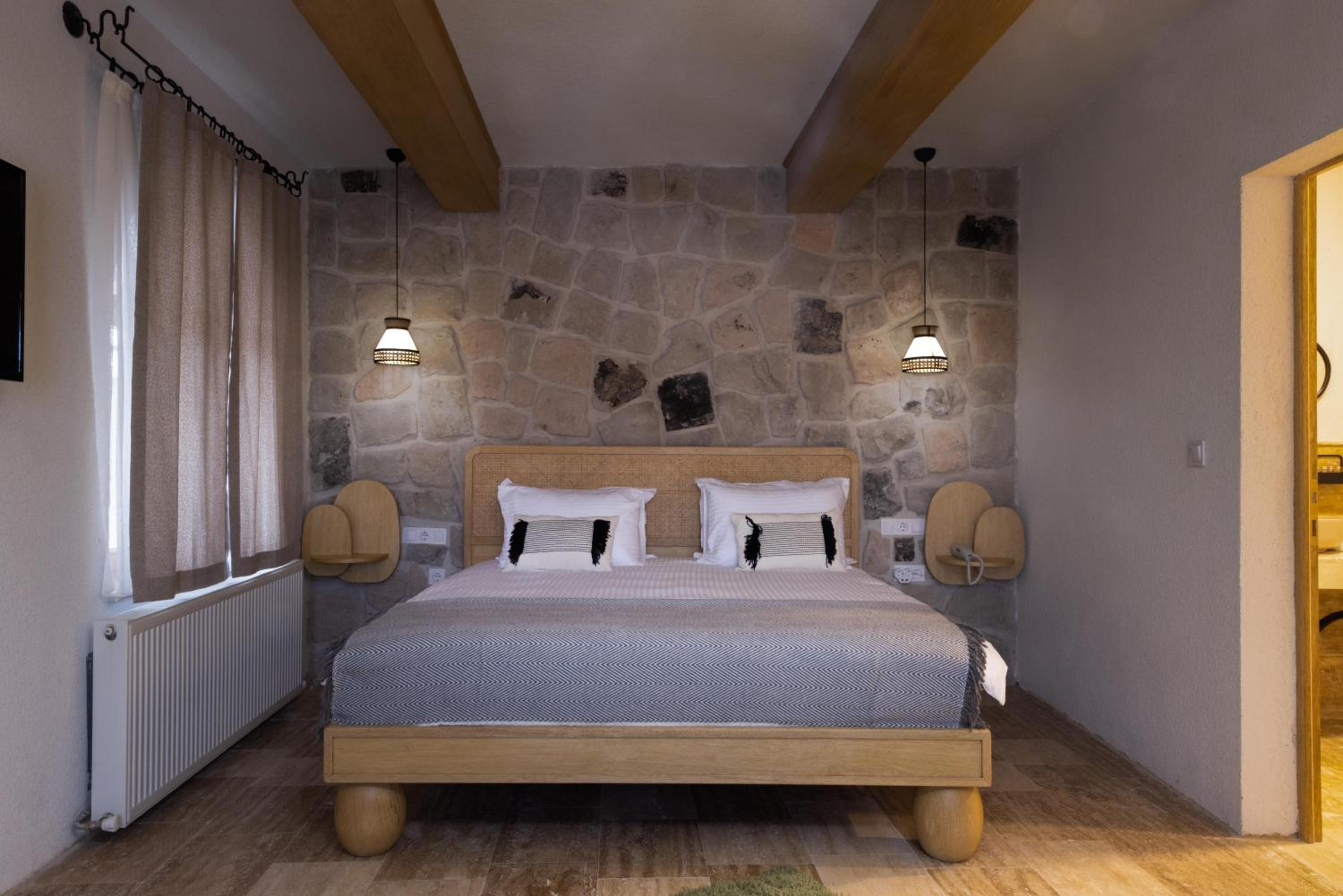 Deluxe Double Room - Photo 2