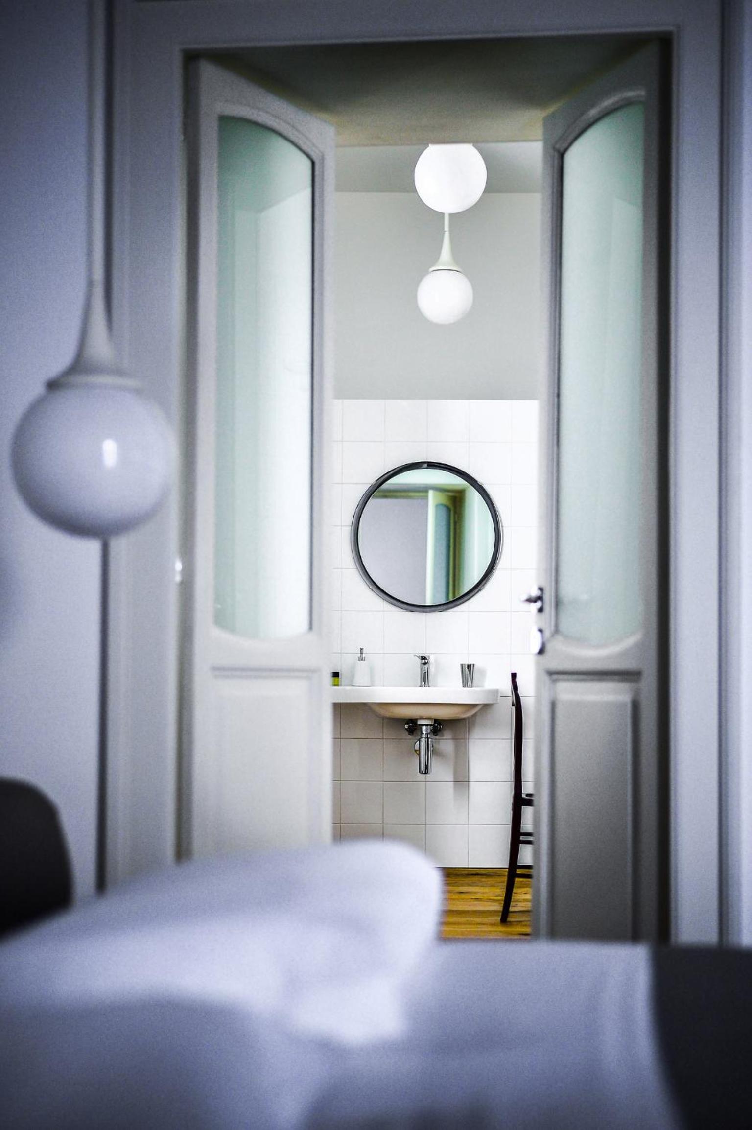 Double Room - Photo 13