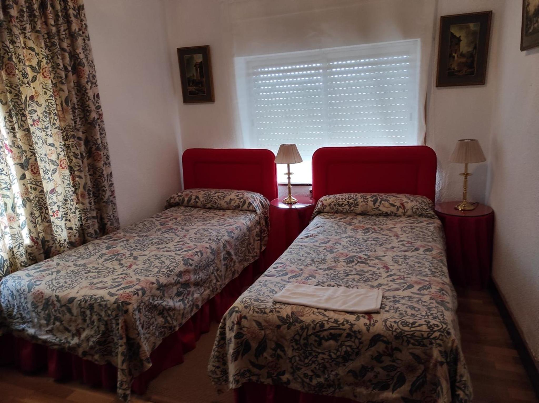 Casa adosada de tres habitaciones