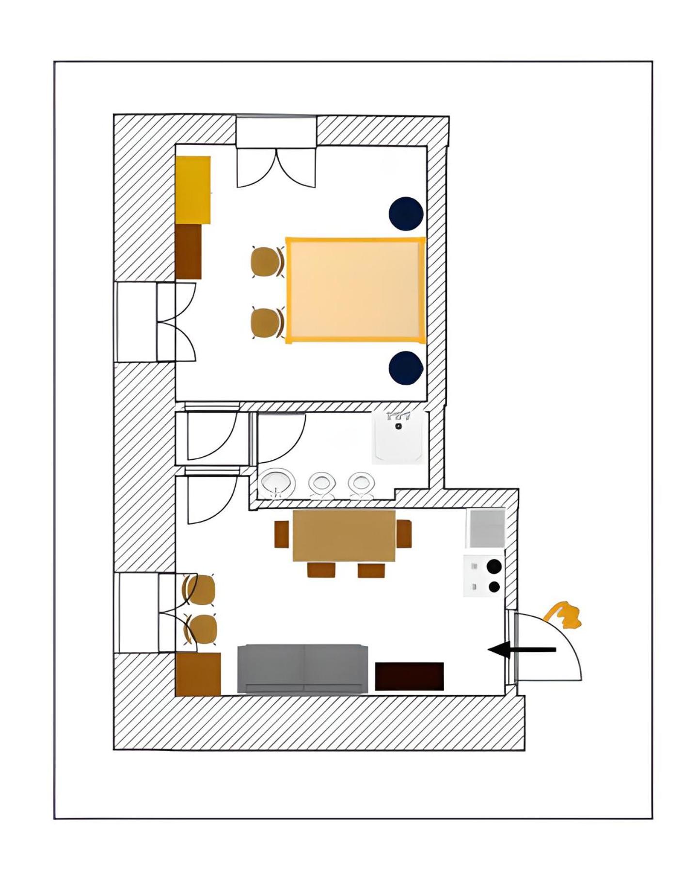 One-Bedroom Apartment with Lake View photo 1