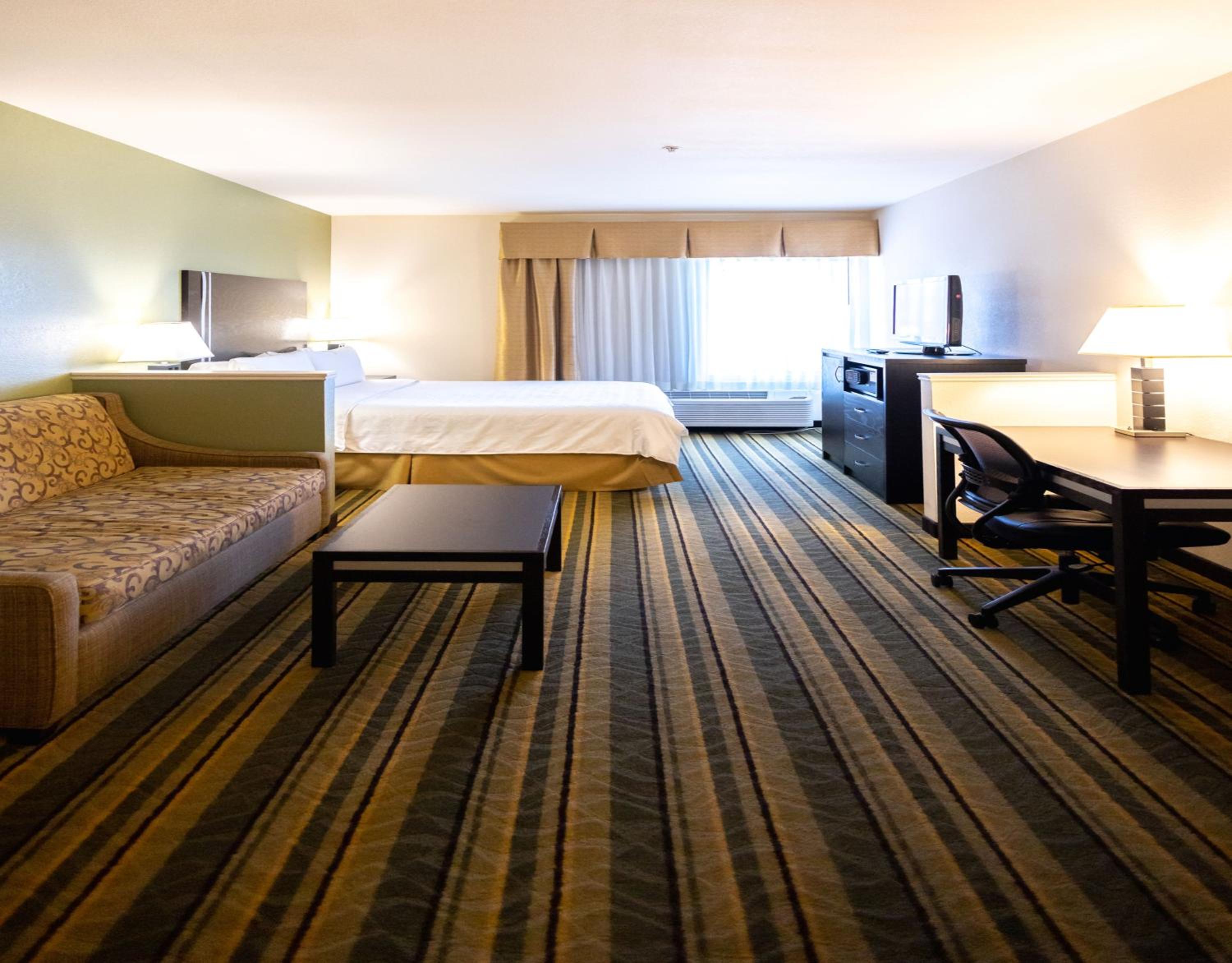 King Suite - Photo 24