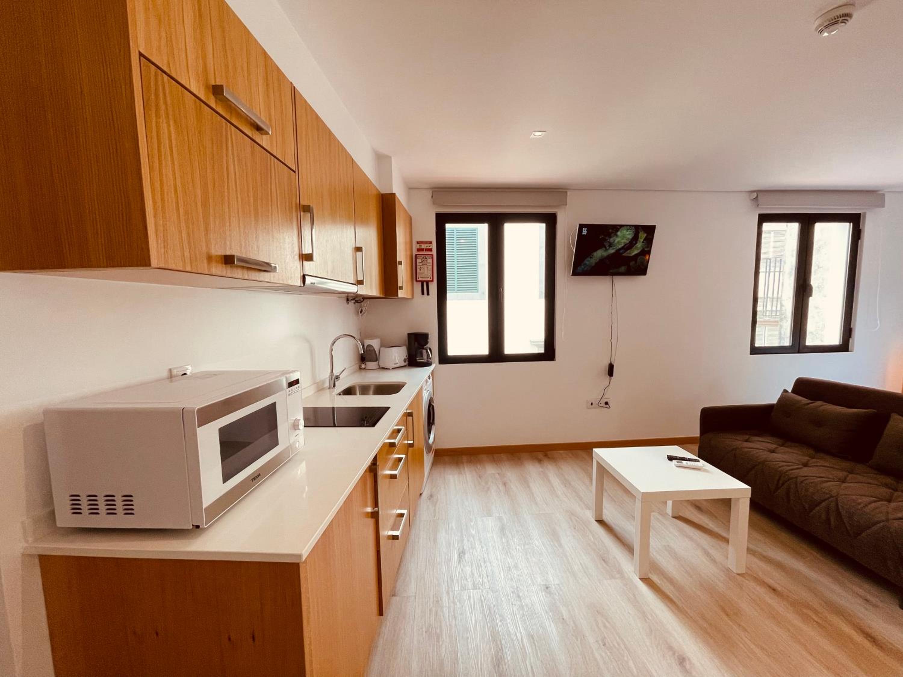 Studio Apartment - Photo 6