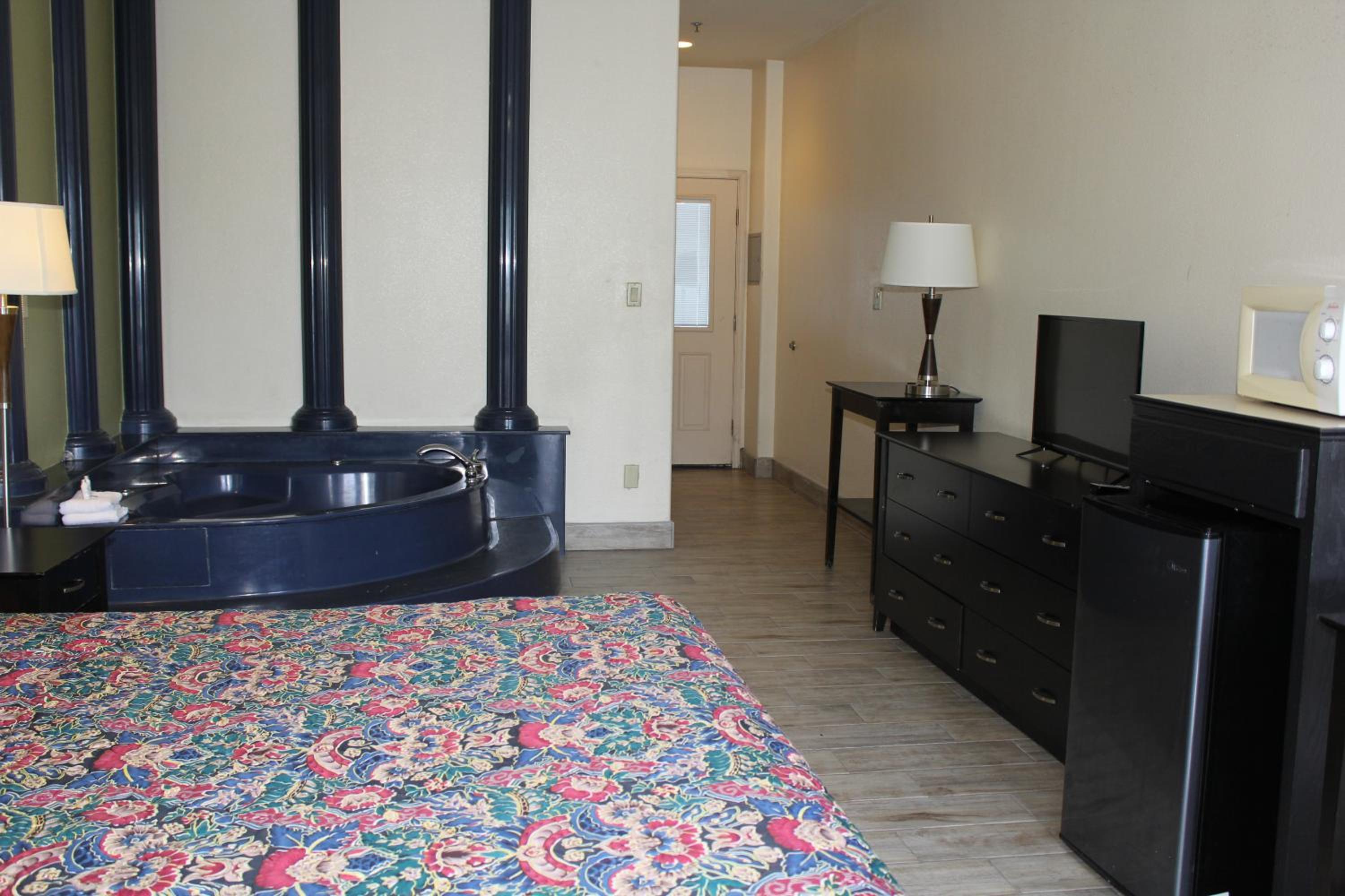 King Suite - Photo 4