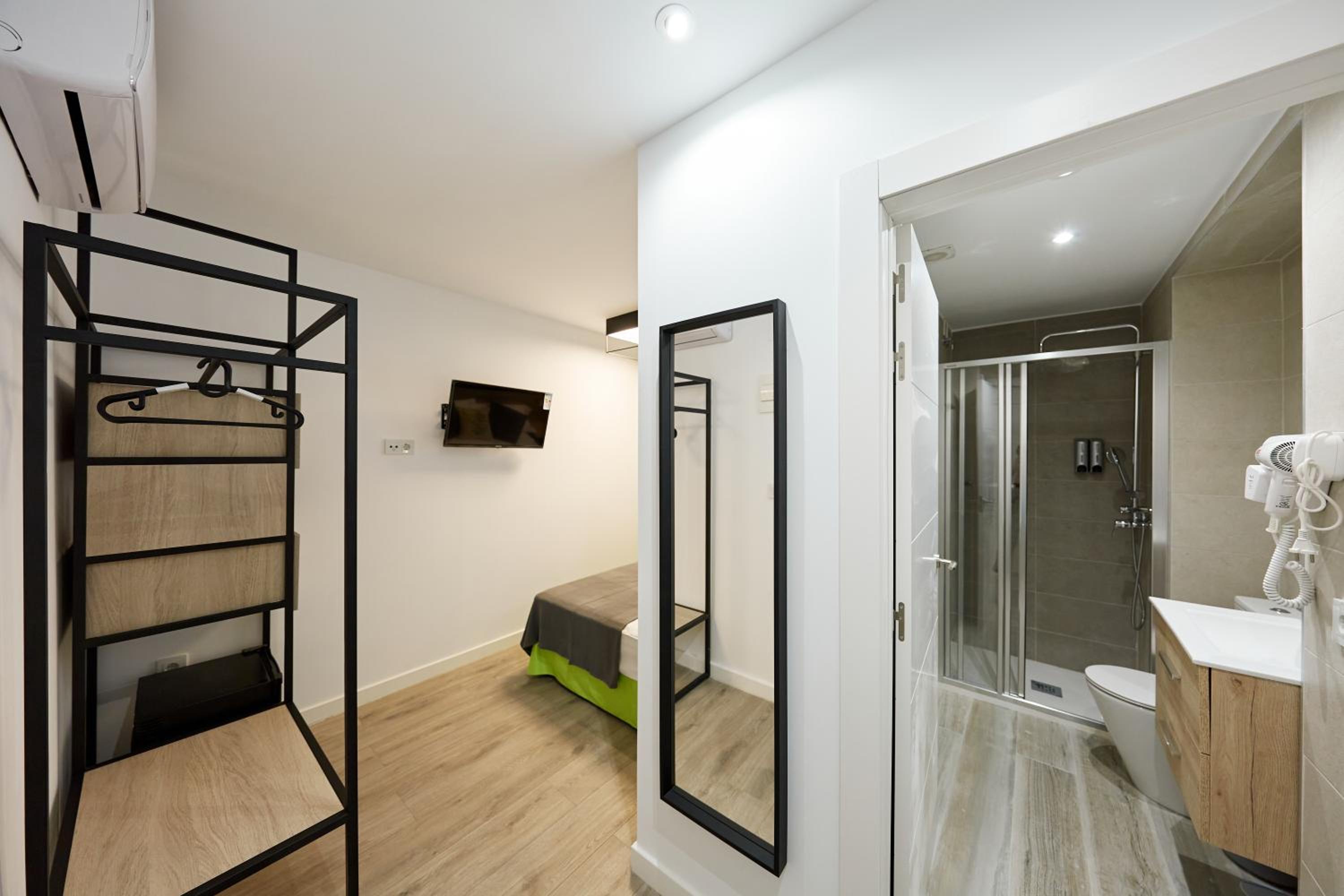 Double Room - Photo 1