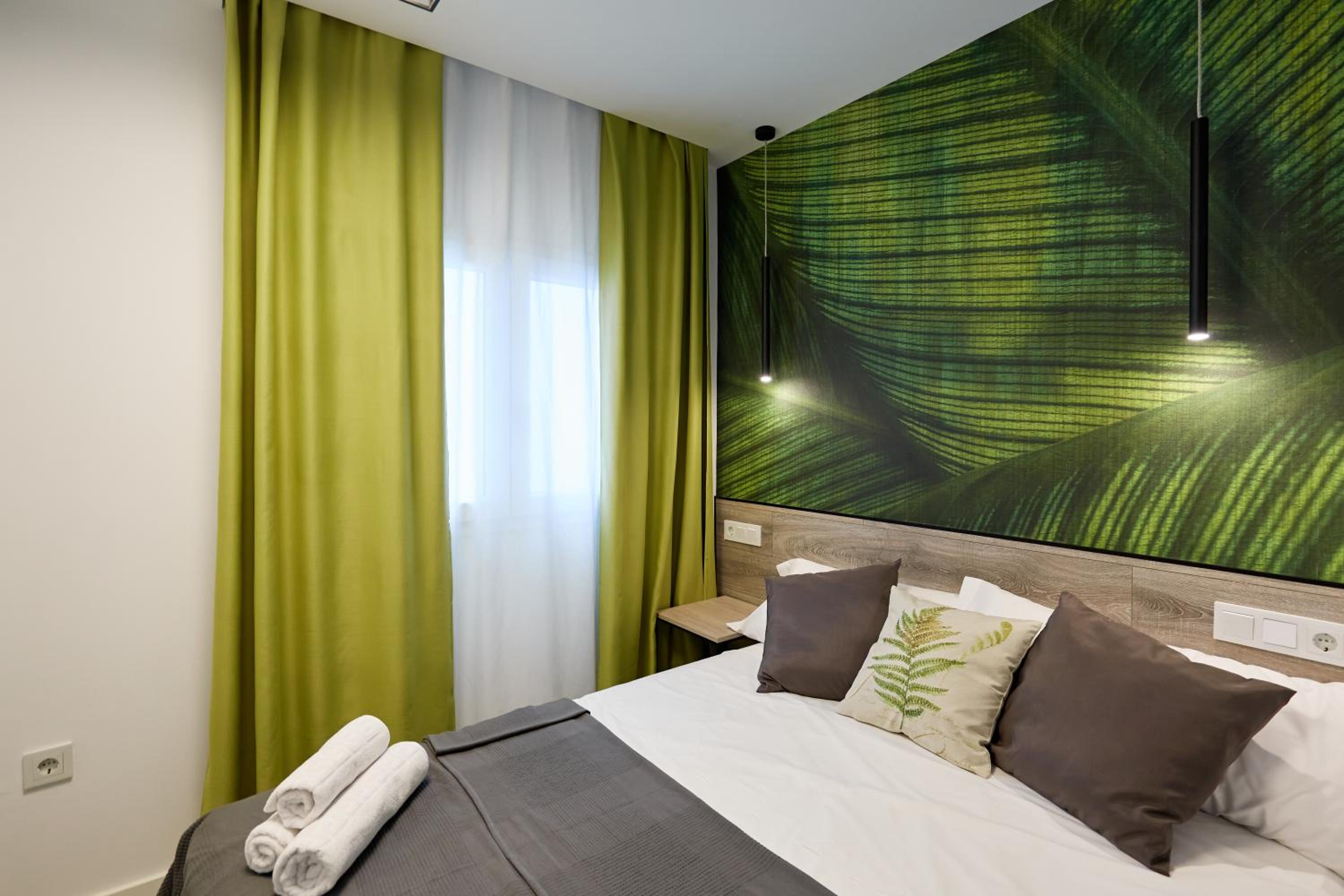 Double Room - Photo 10