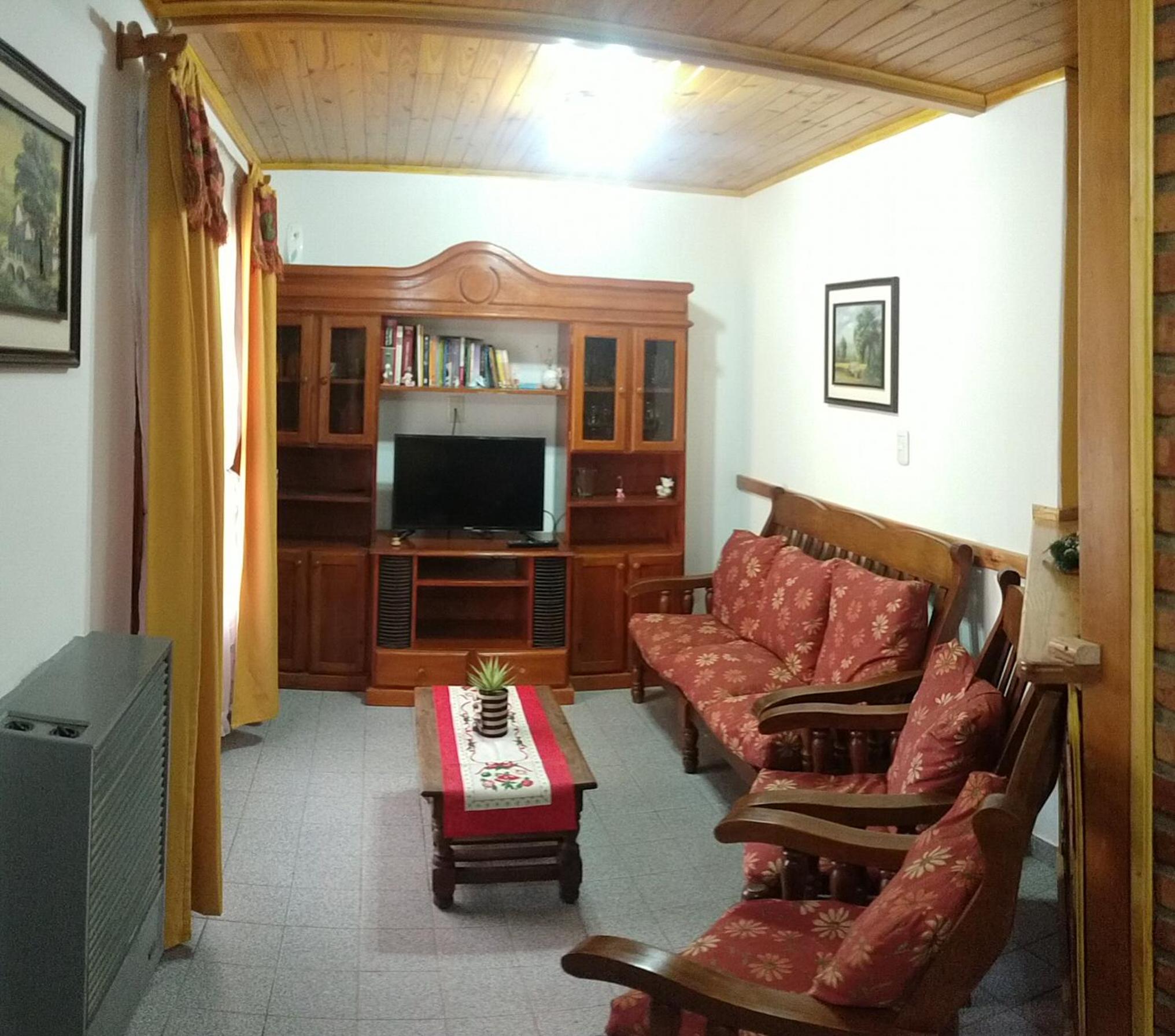 One-Bedroom Apartment photo 2
