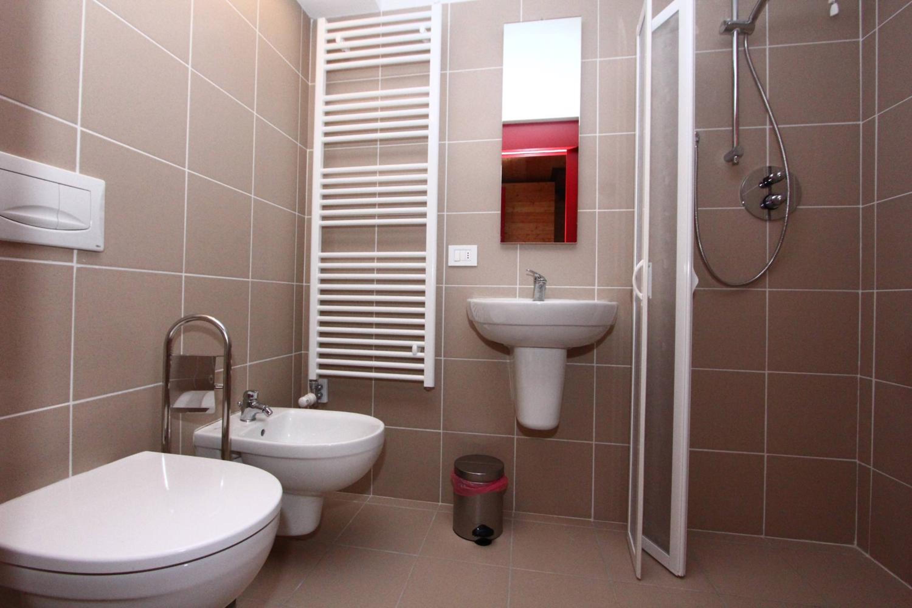 Duplex Quadruple Room - Photo 6