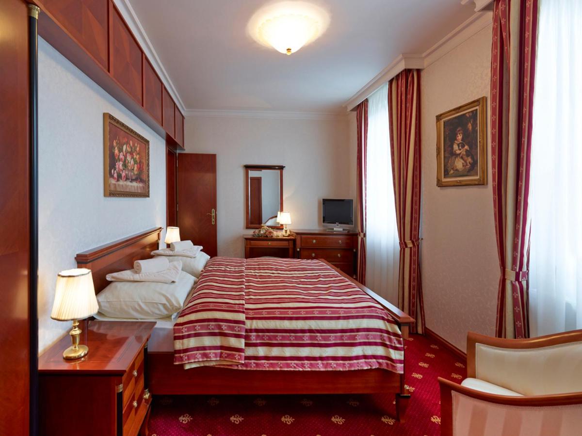 Executive Suite photo 2
