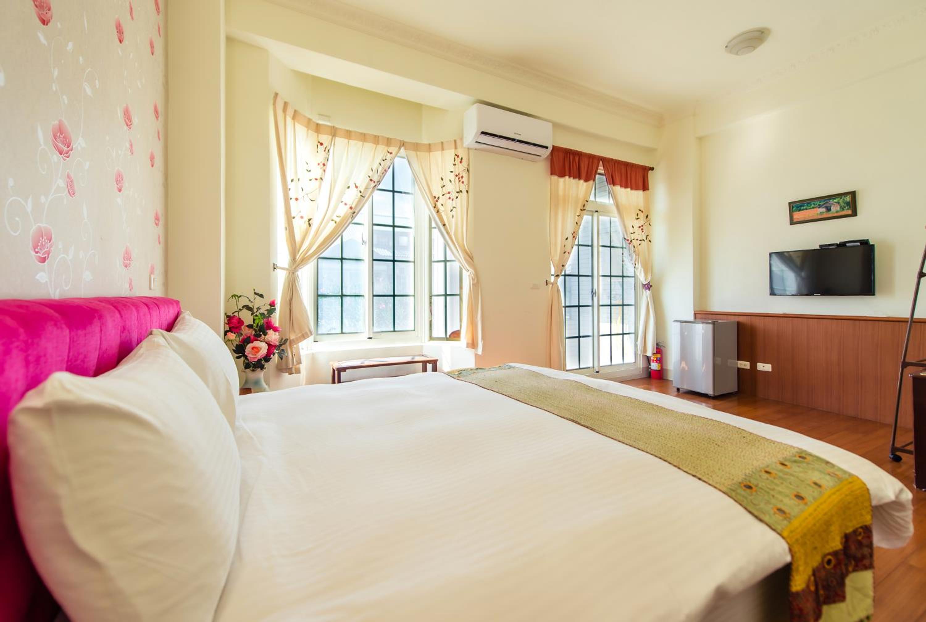 Double Room with Balcony - Photo 1