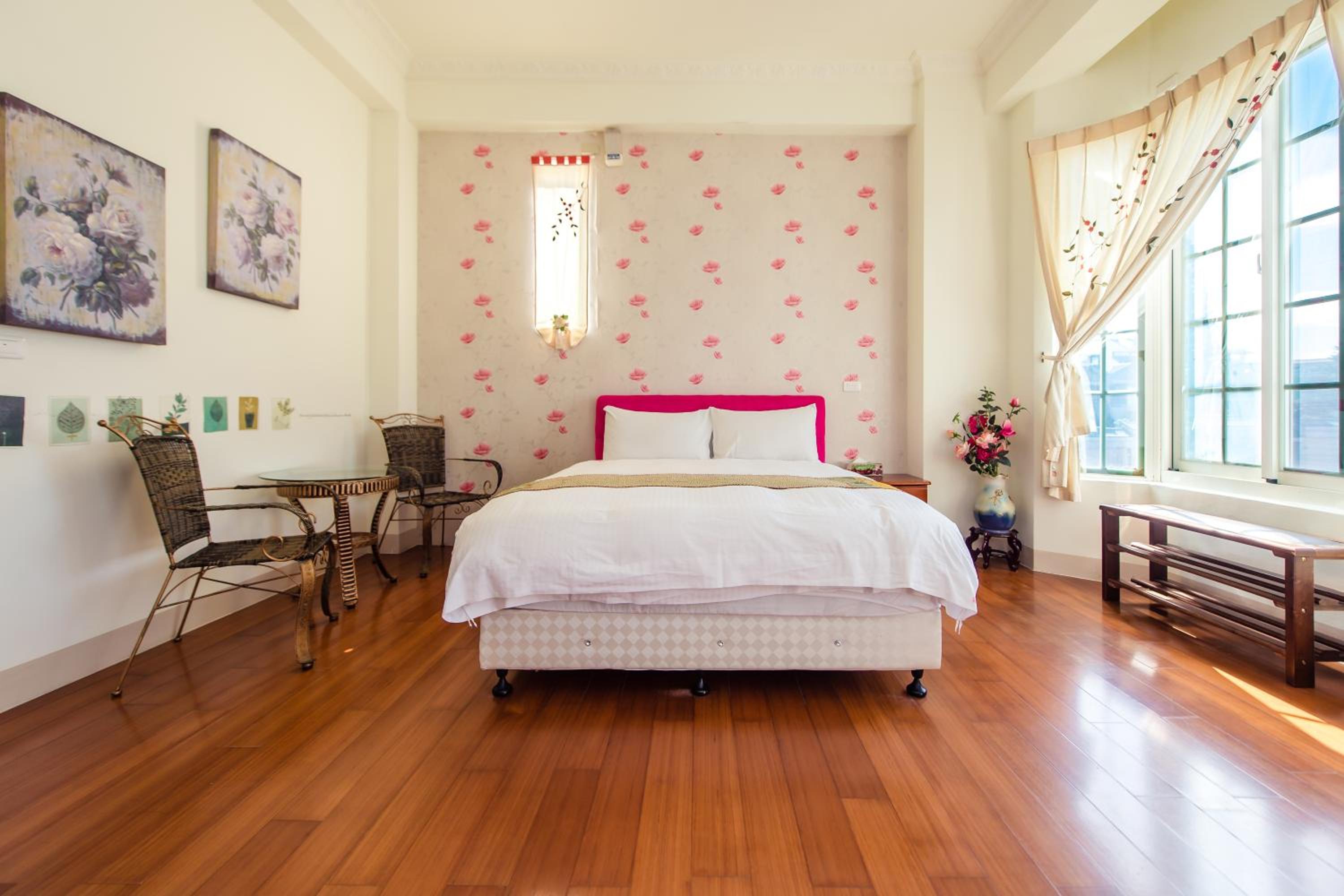 Double Room with Balcony - Photo 19