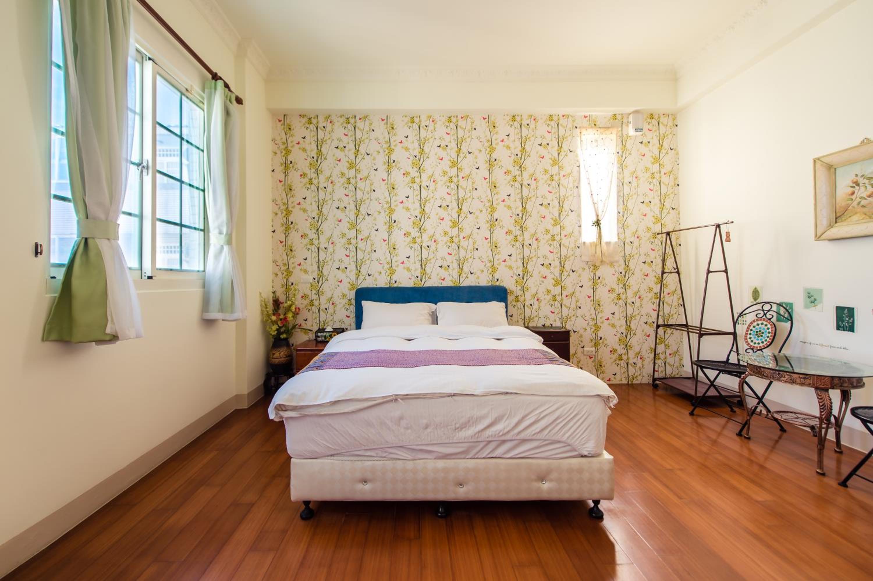 Double Room with Balcony - Photo 22