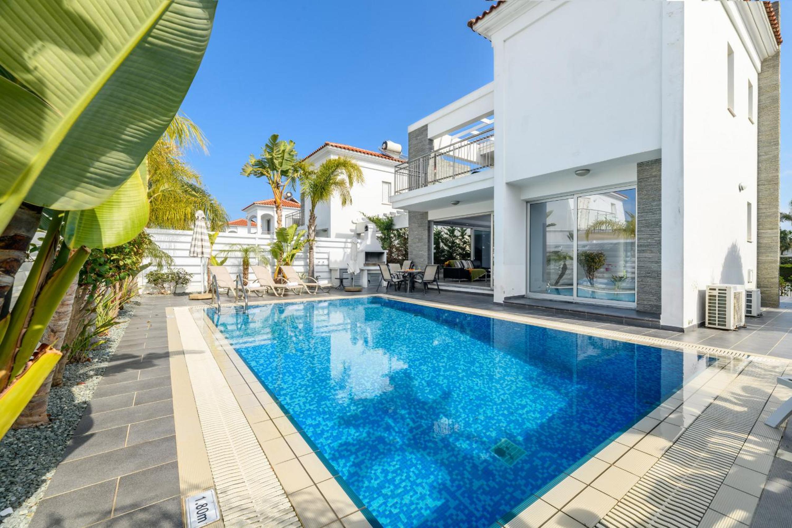 Villa 3 Chambres avec Piscine Privée