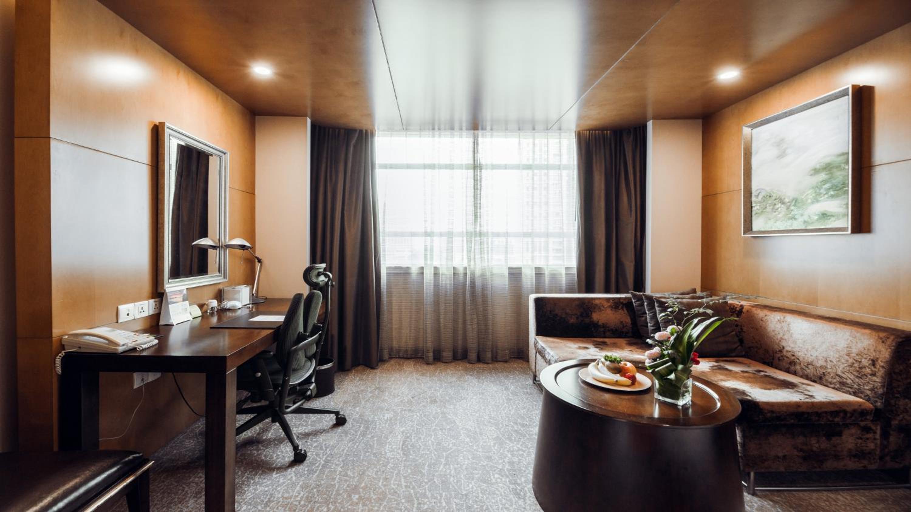 Standard Twin Room with Lounge Access photo 3