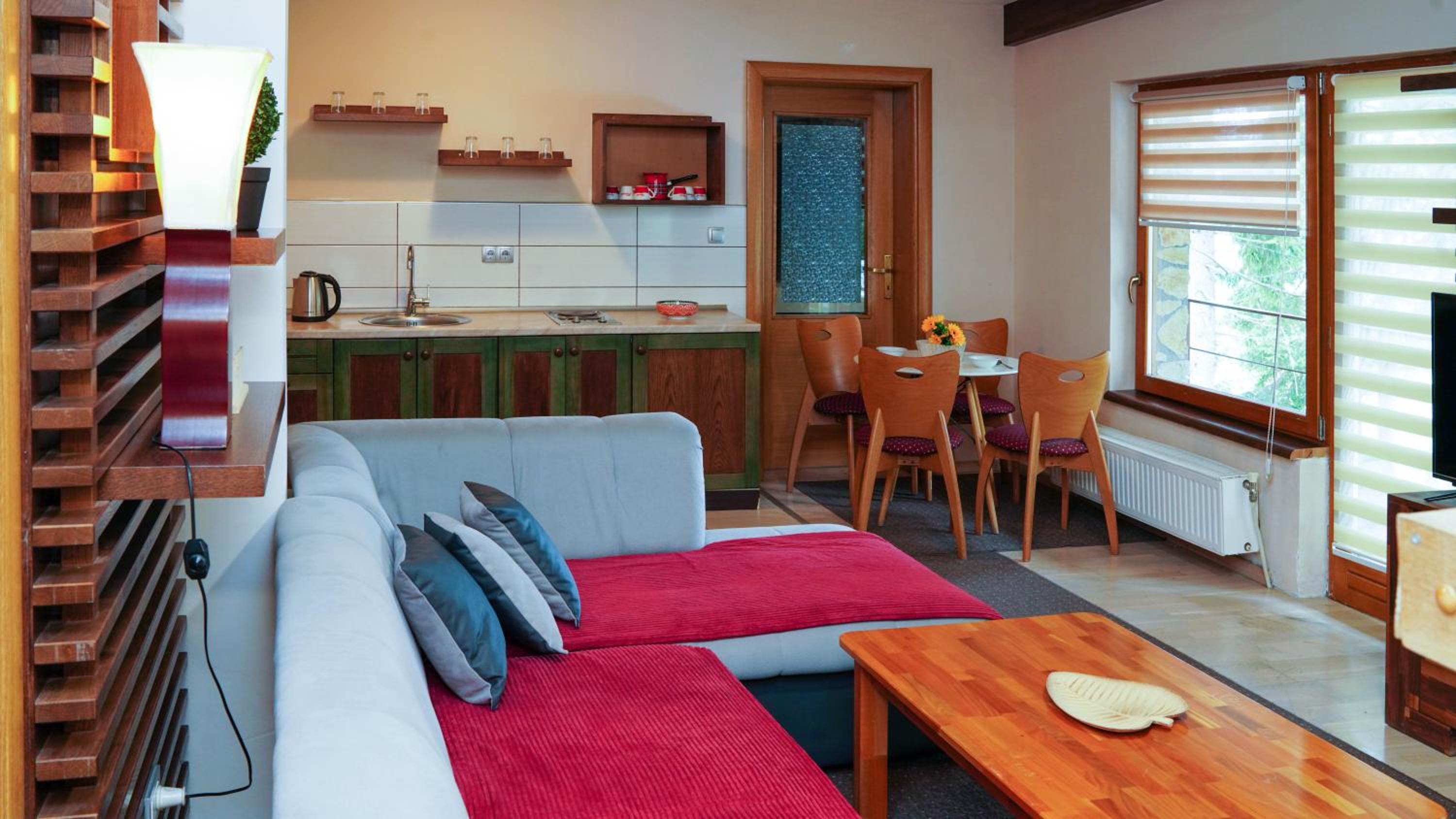 Villa - Photo 1