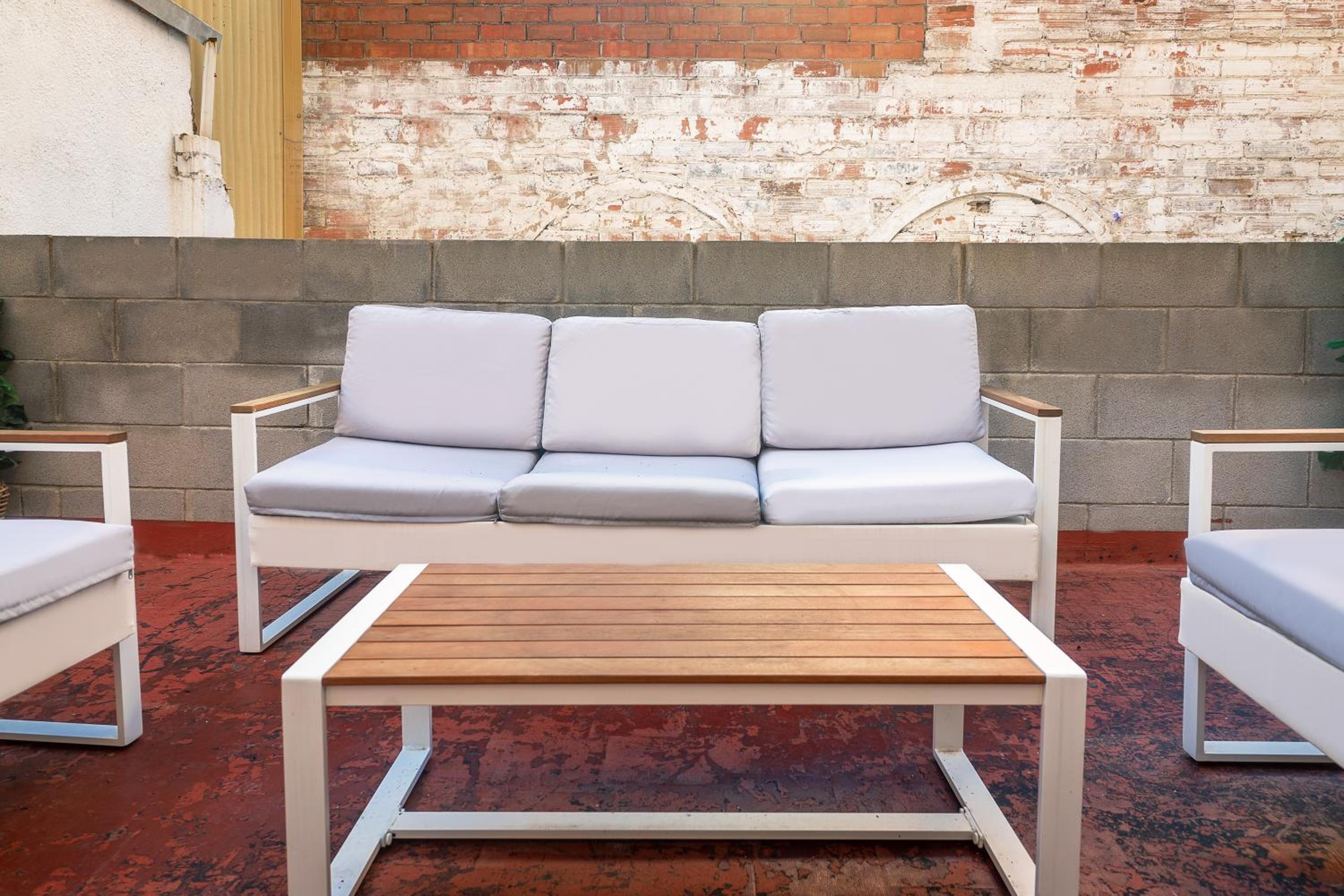 Three-Bedroom Apartment with Terrace photo 3