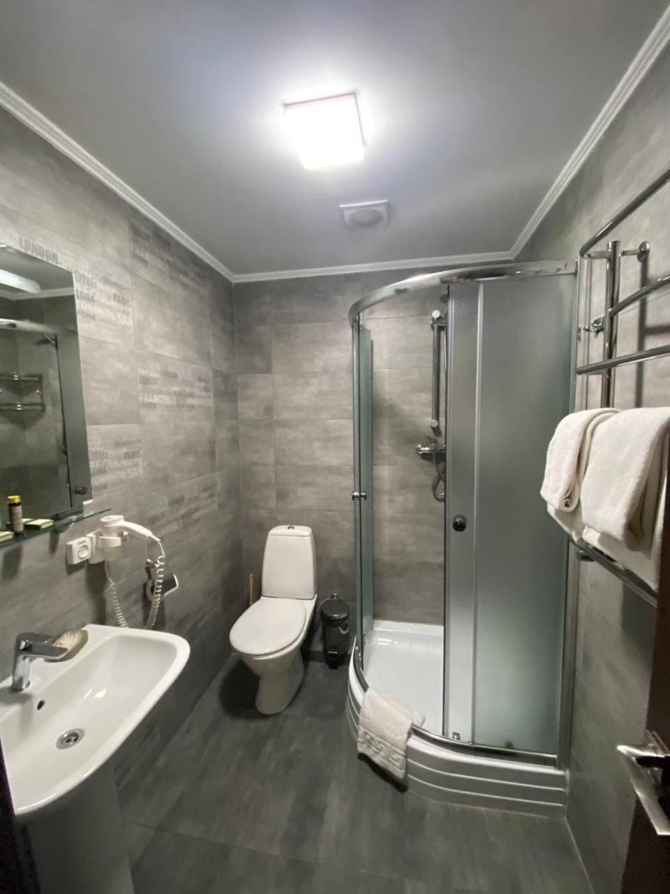 Budget Twin Room photo 3
