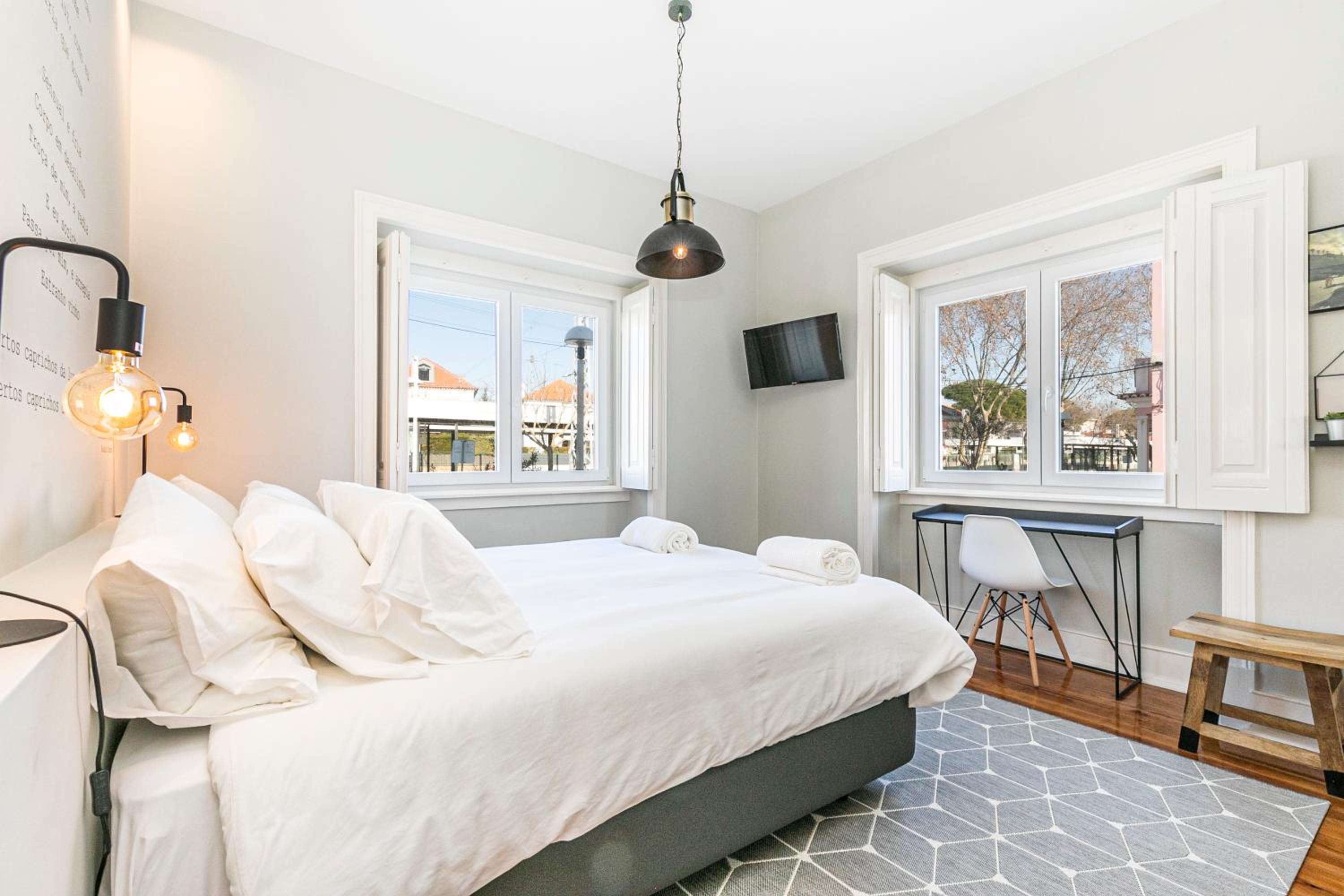 Double or Twin Room with Private External Bathroom photo 2