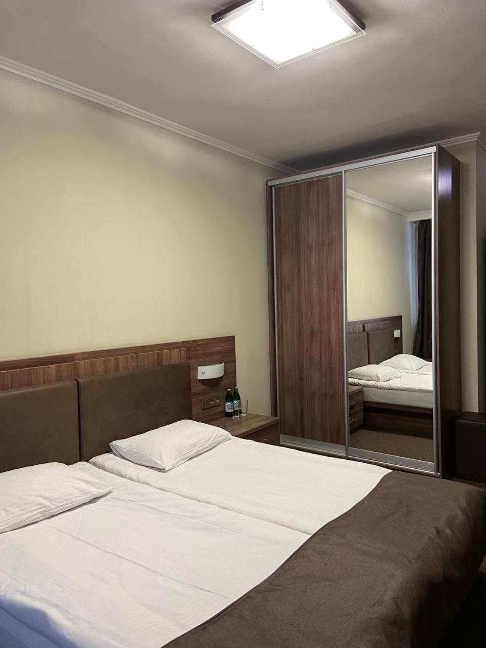 Standard Double Room photo 3