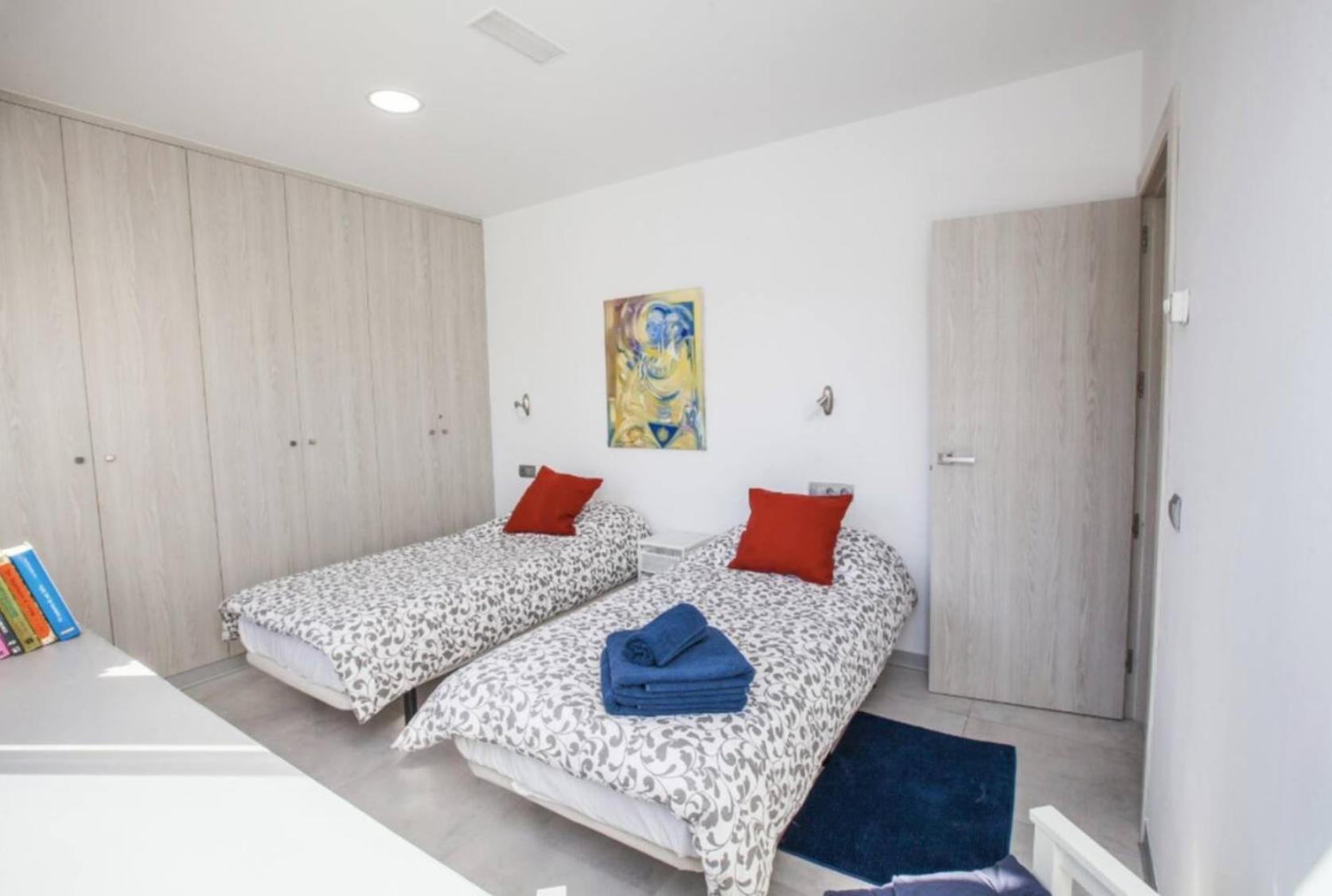 Two-Bedroom Deluxe Apartment with Ocean View photo 3