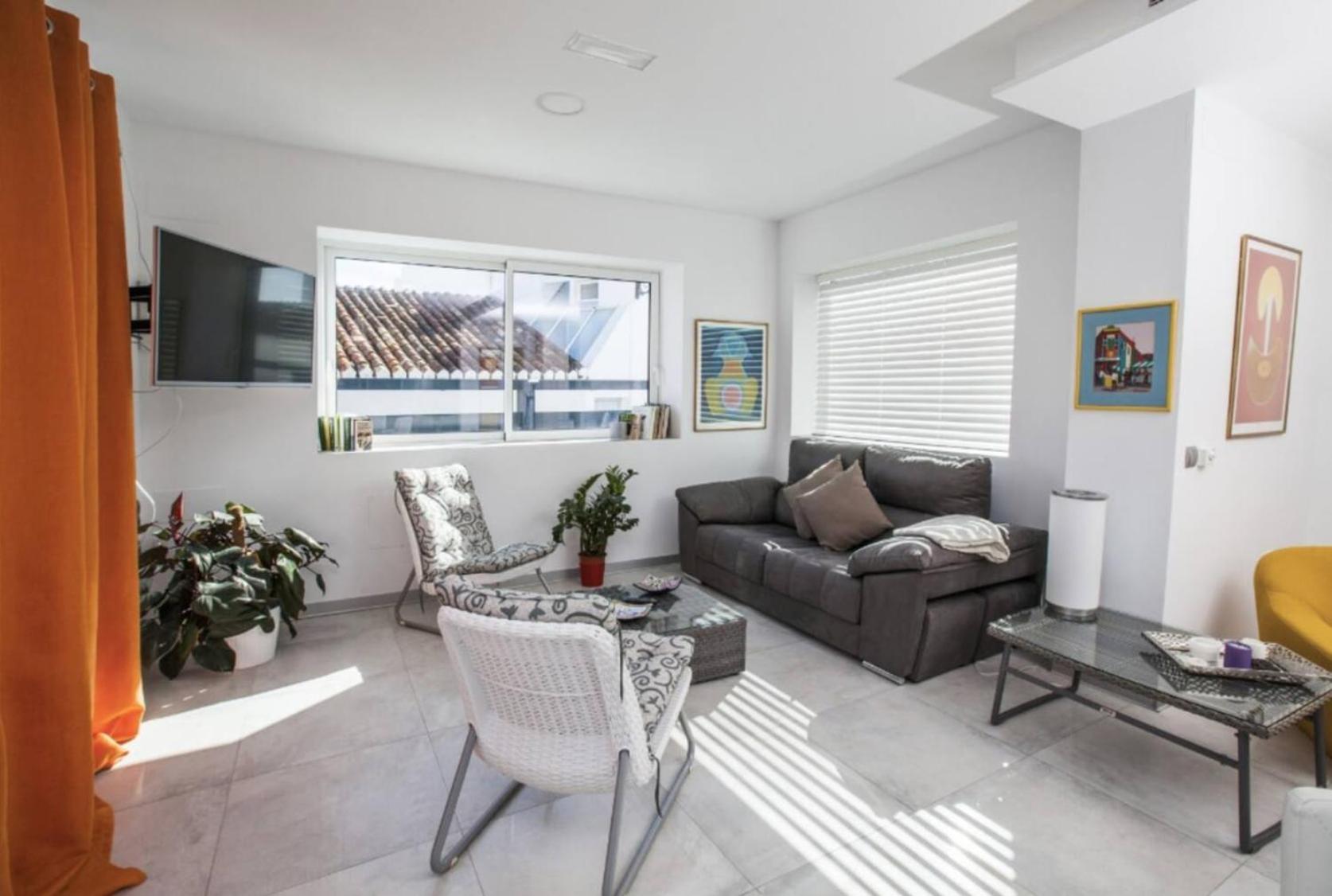 Two-Bedroom Deluxe Apartment with Ocean View