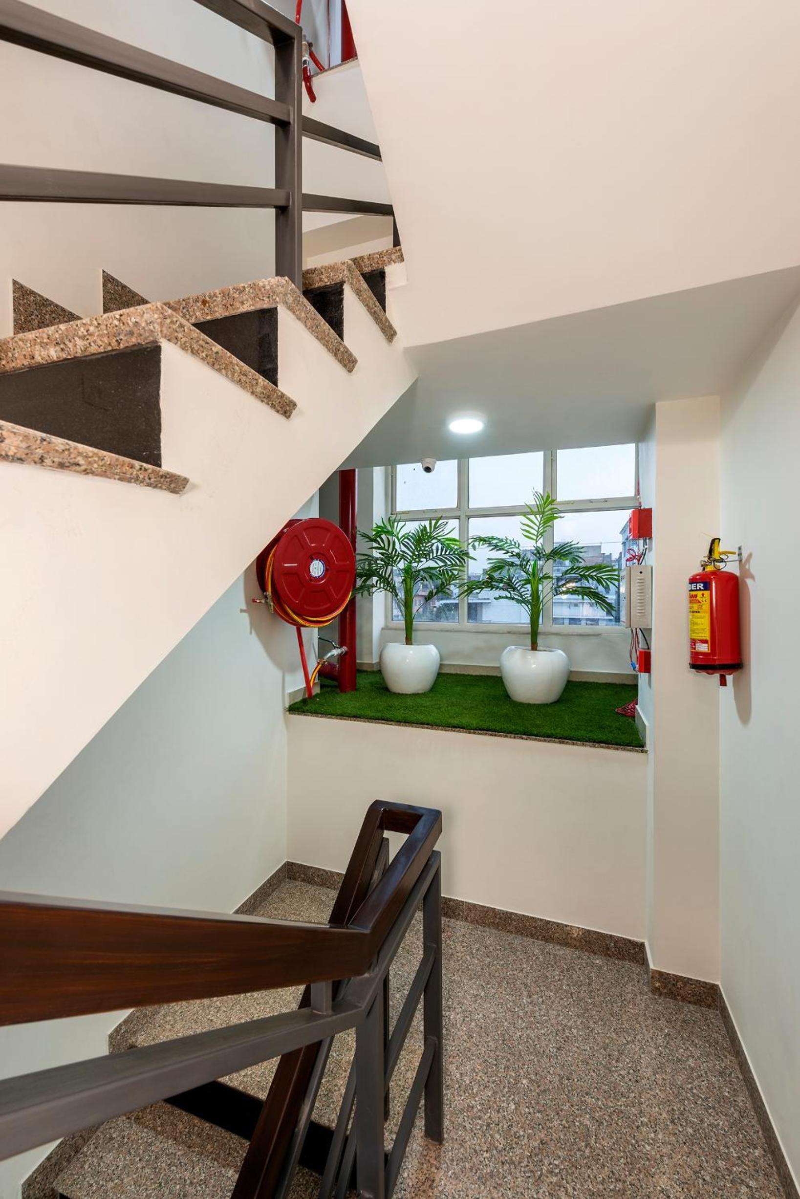 Quadruple Room with Private Bathroom - Photo 7