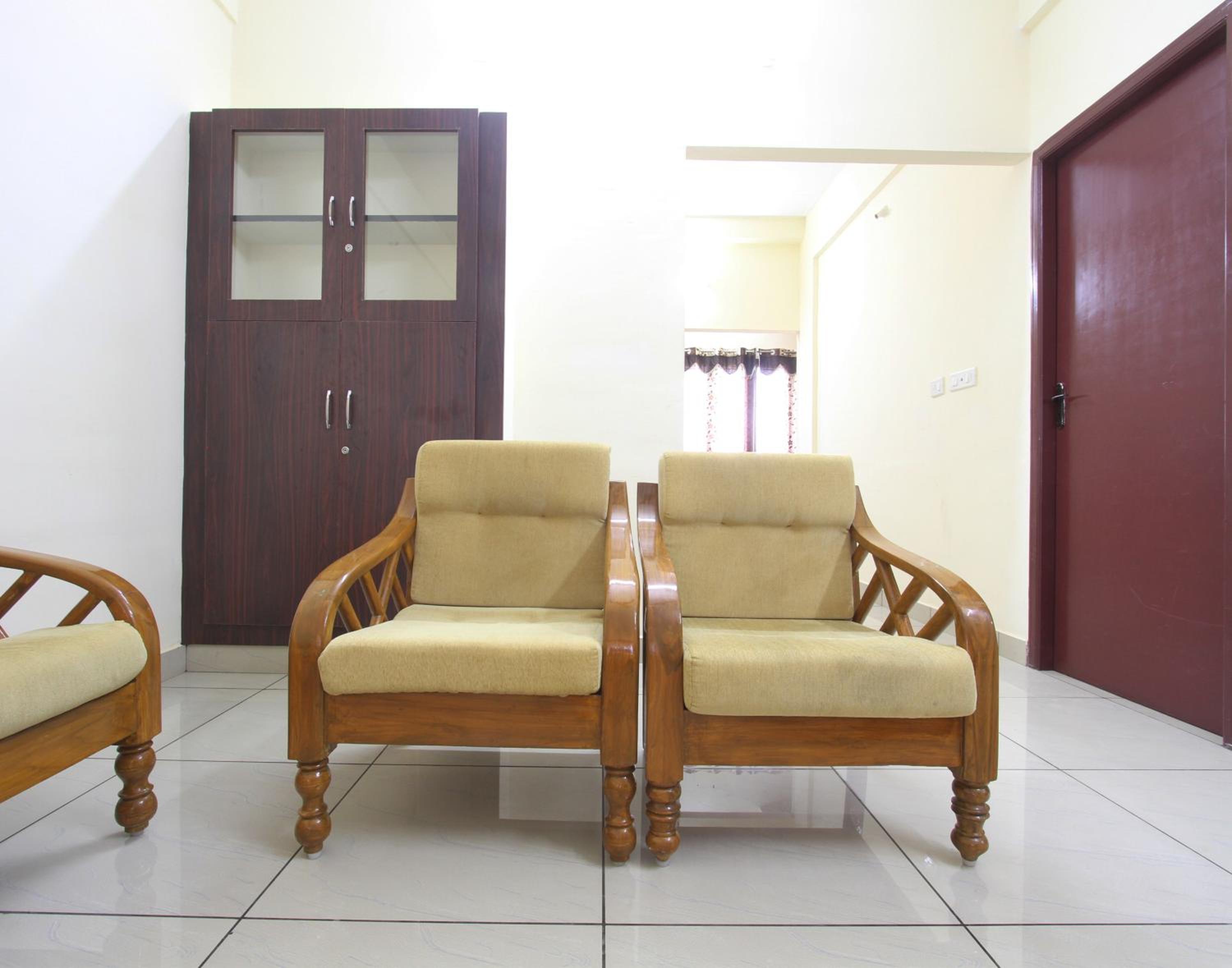 Two-Bedroom Apartment - Photo 16