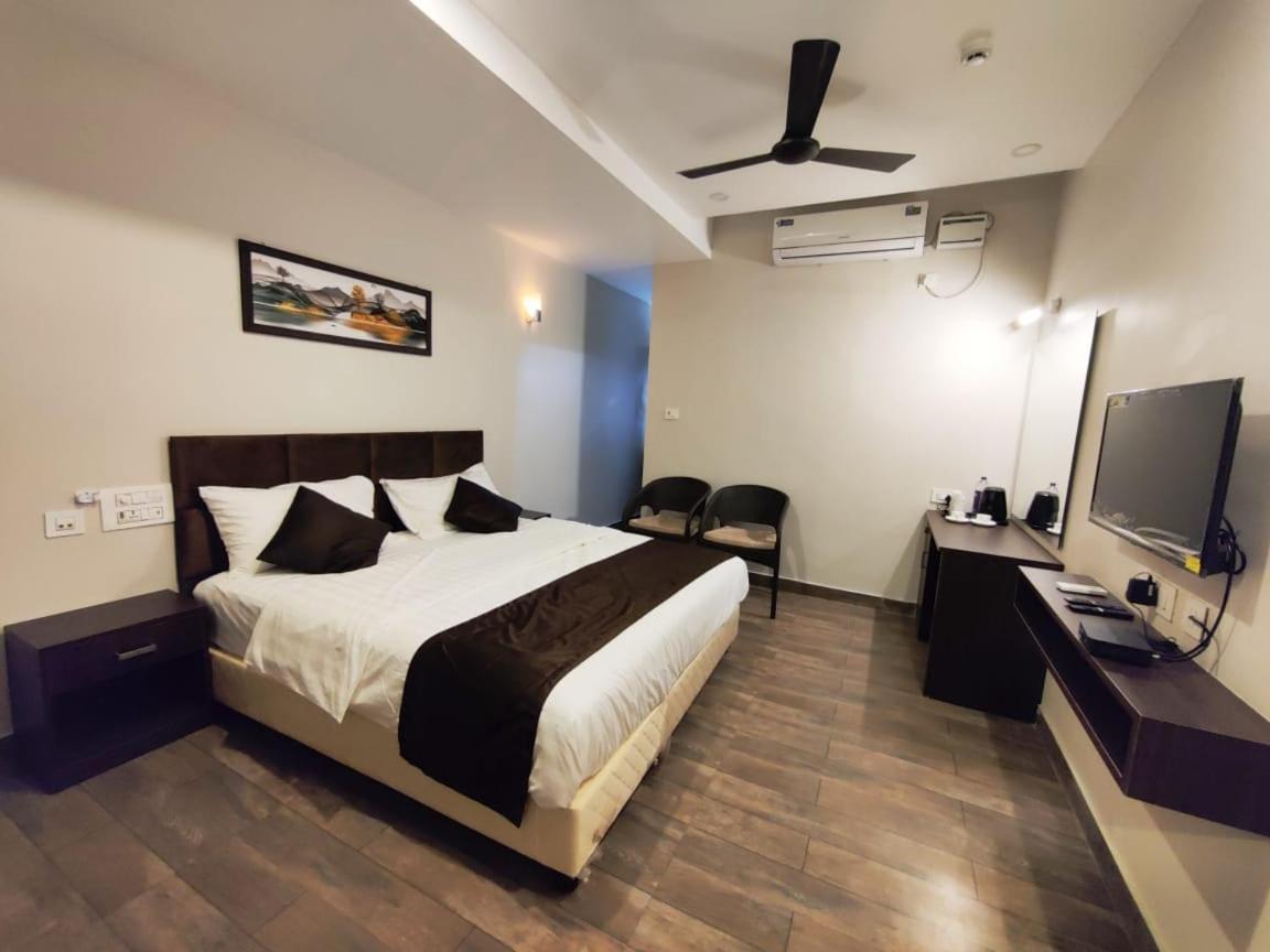 Deluxe Double Room photo 2