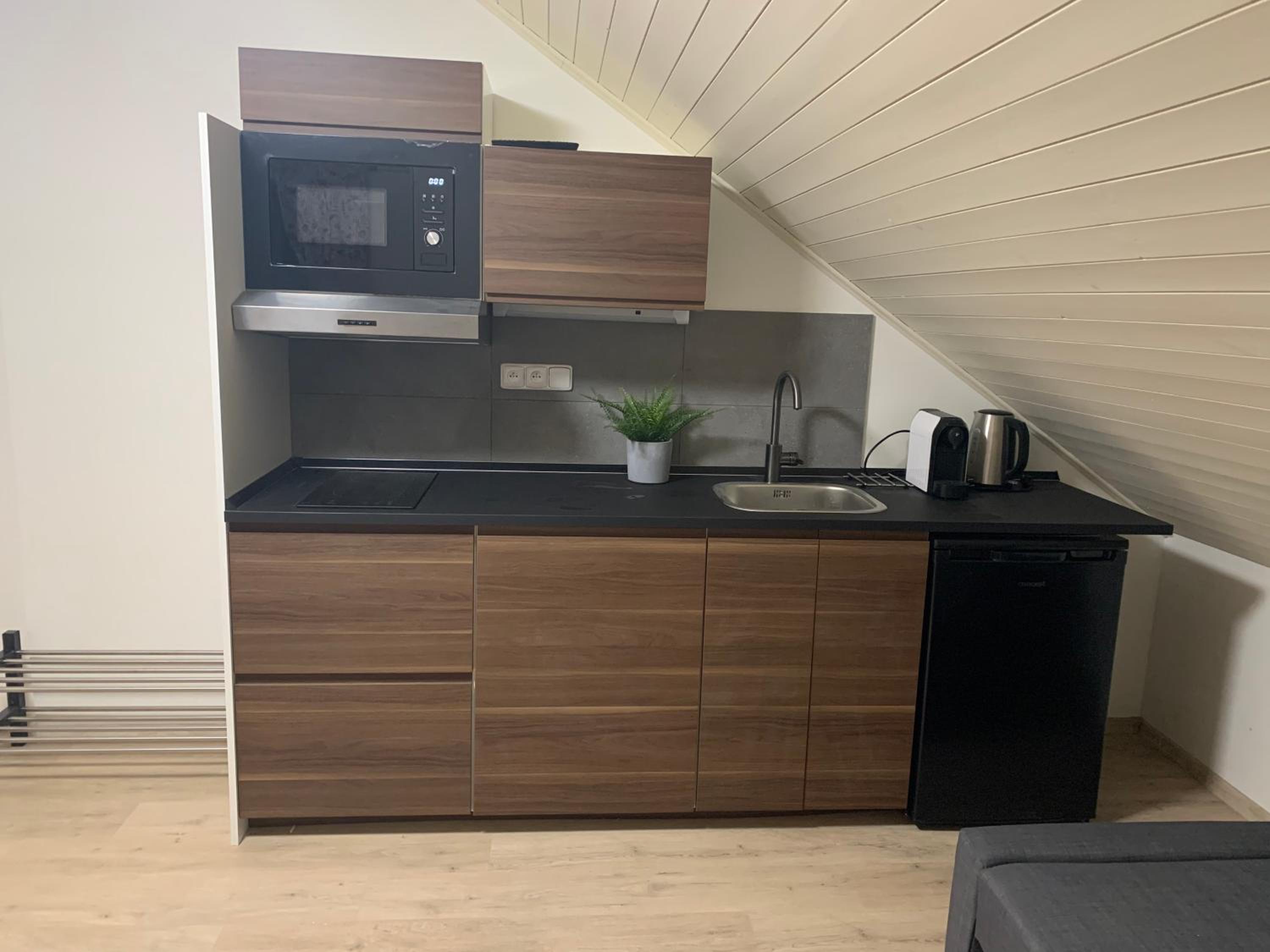 One-Bedroom Apartment - Photo 10